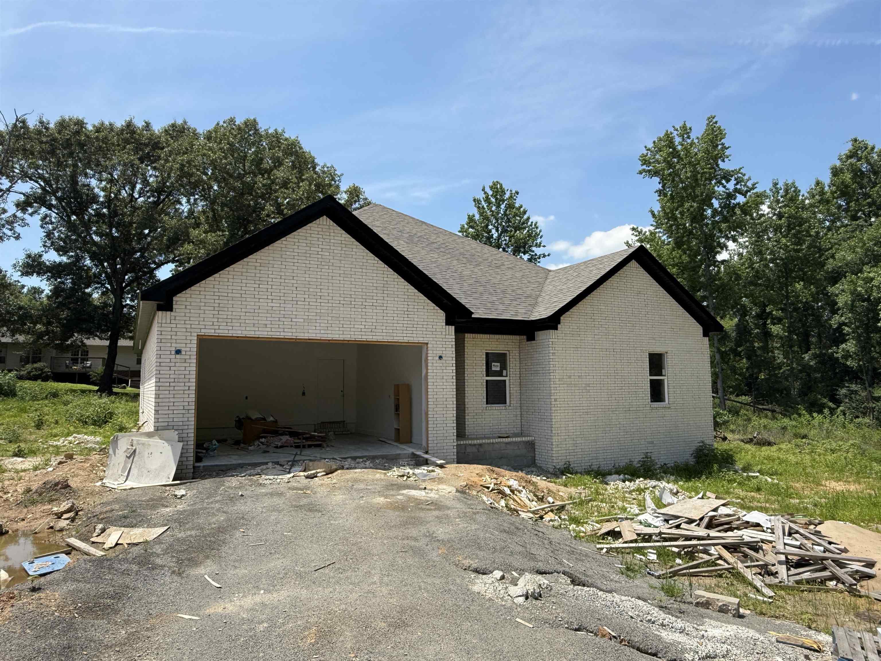 531 Madeleine  Austin, AR