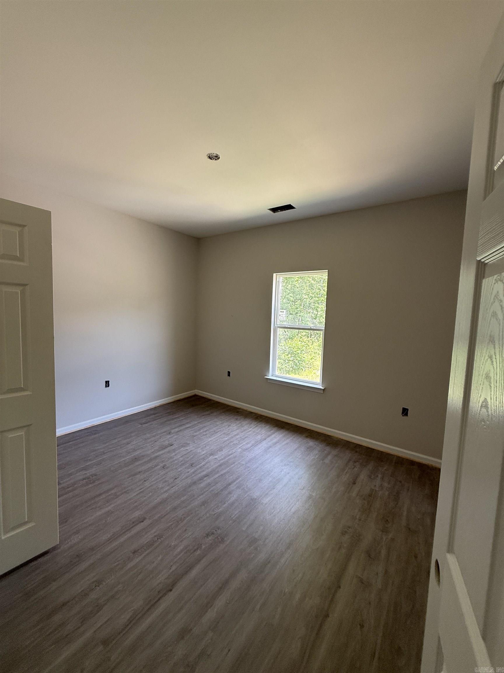 531 Madeleine  Austin, AR