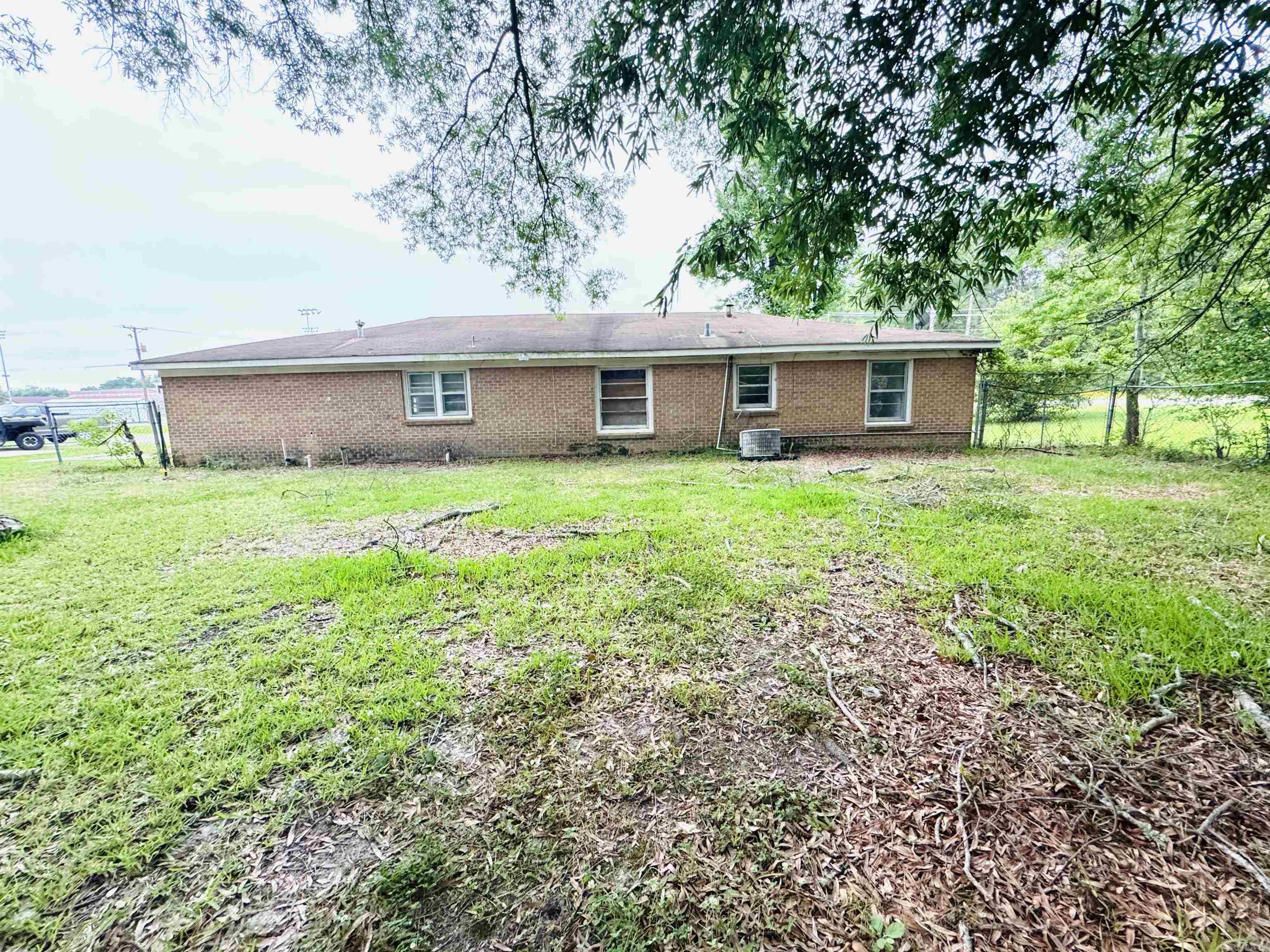 902 Mount Holly Rd  Smackover, AR