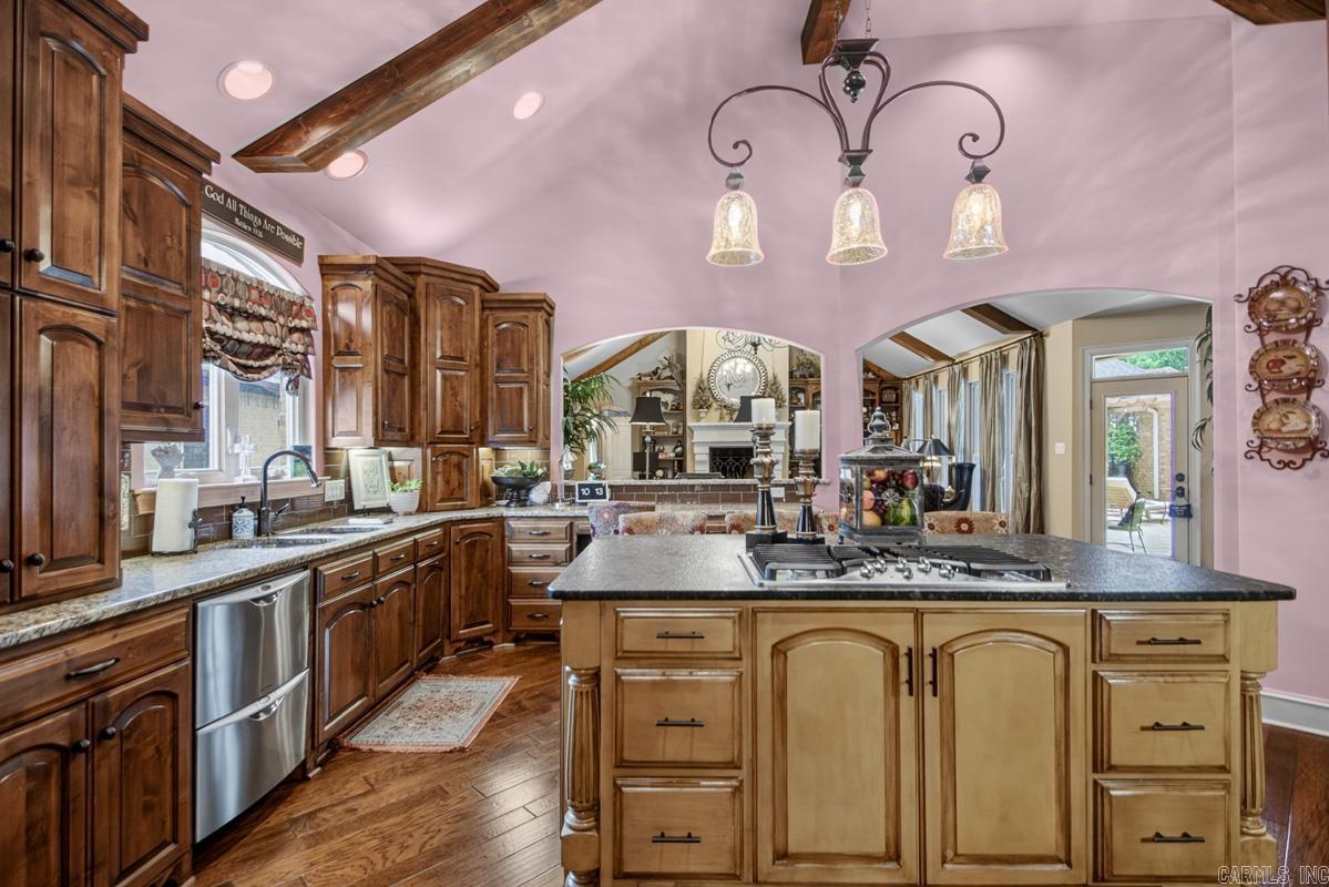 965 Chapel Hill Drive Conway, AR 72034