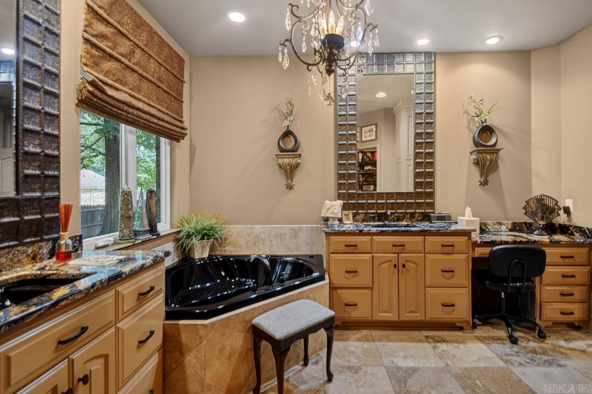 965 Chapel Hill Drive Conway, AR 72034