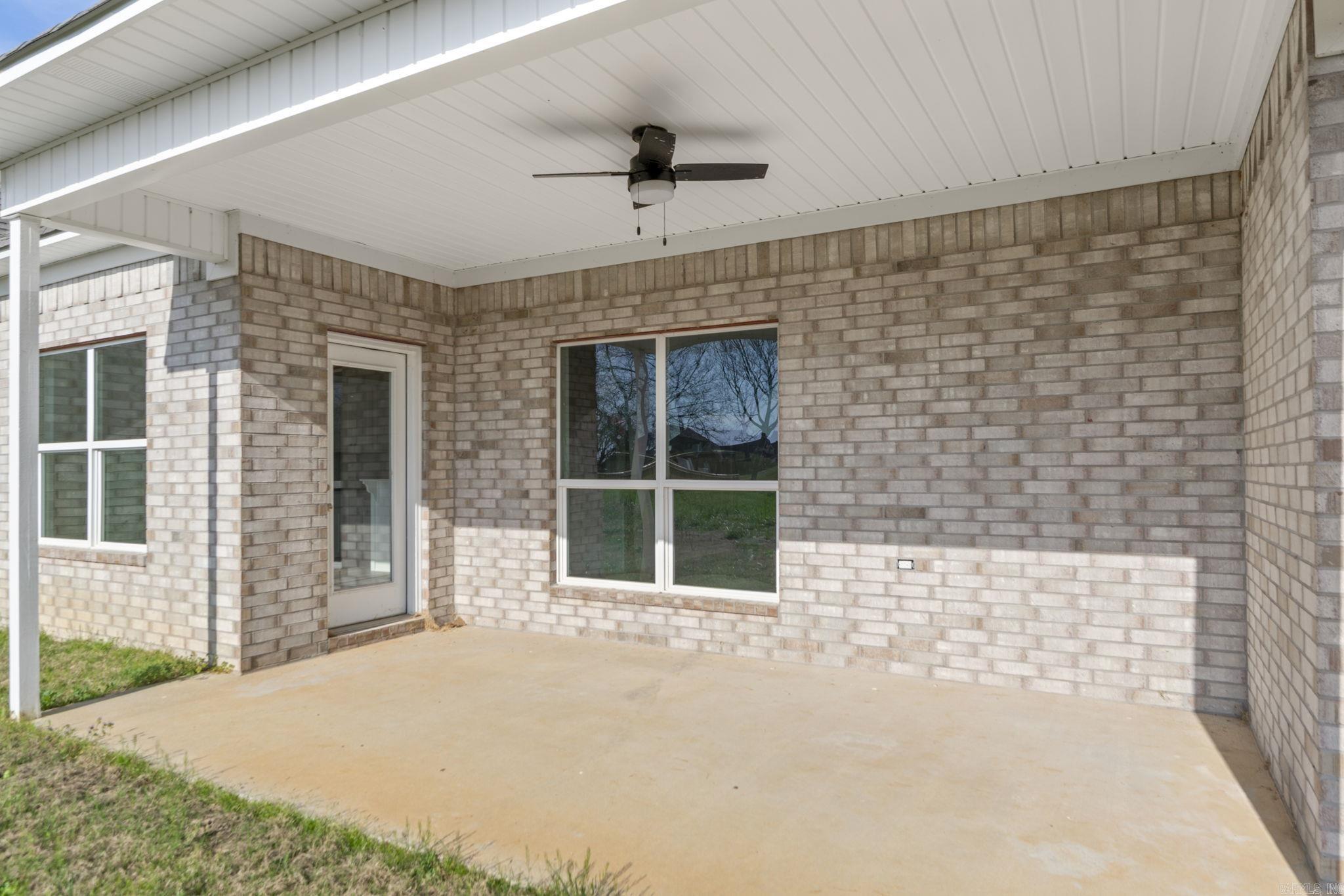 18 Rivercliff  Mayflower, AR
