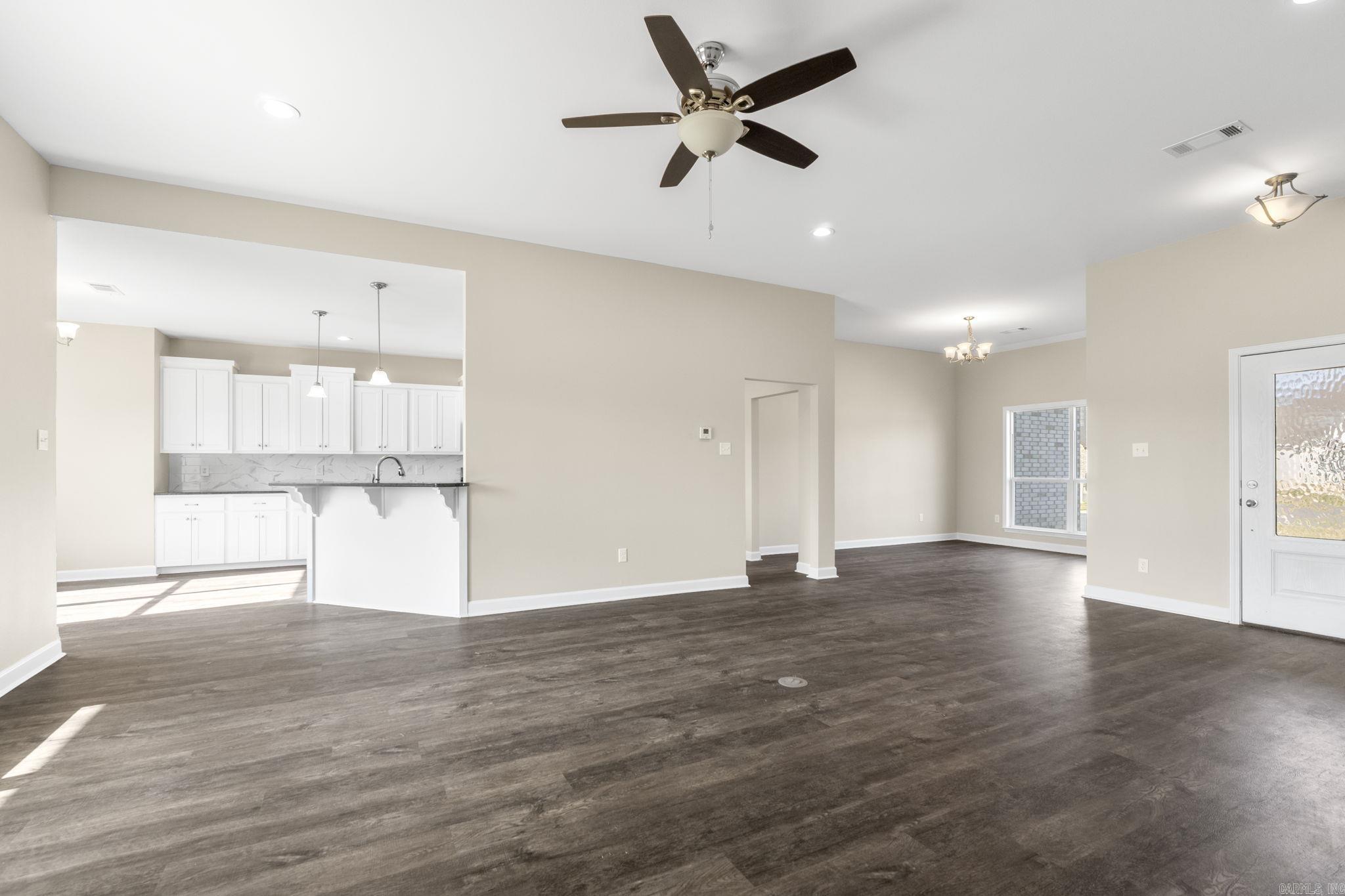18 Rivercliff  Mayflower, AR
