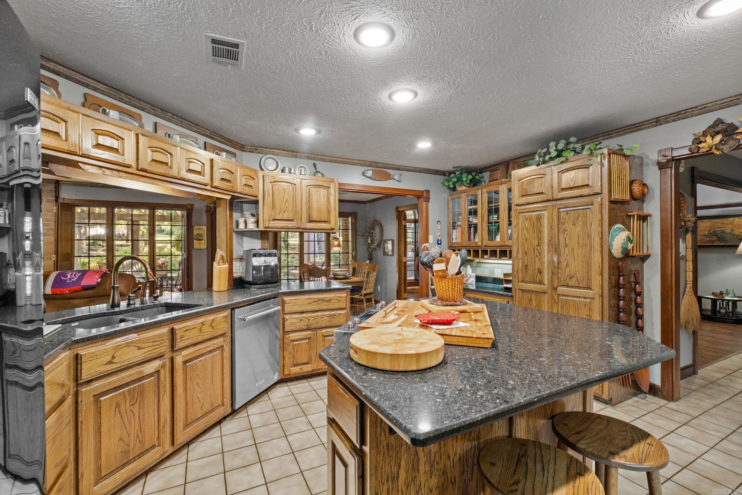 4 Robinwood Dr  Searcy, AR