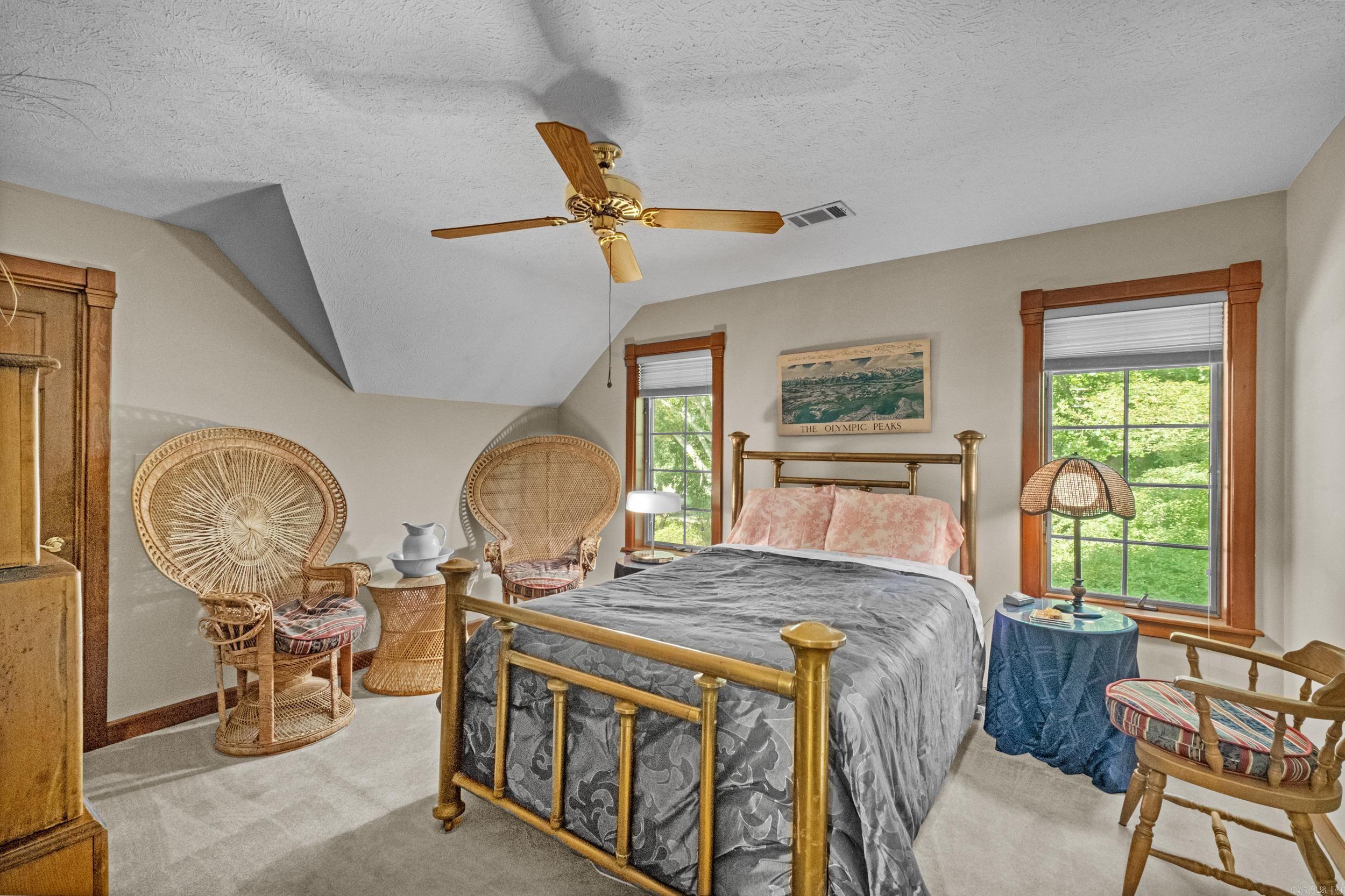 4 Robinwood Dr  Searcy, AR