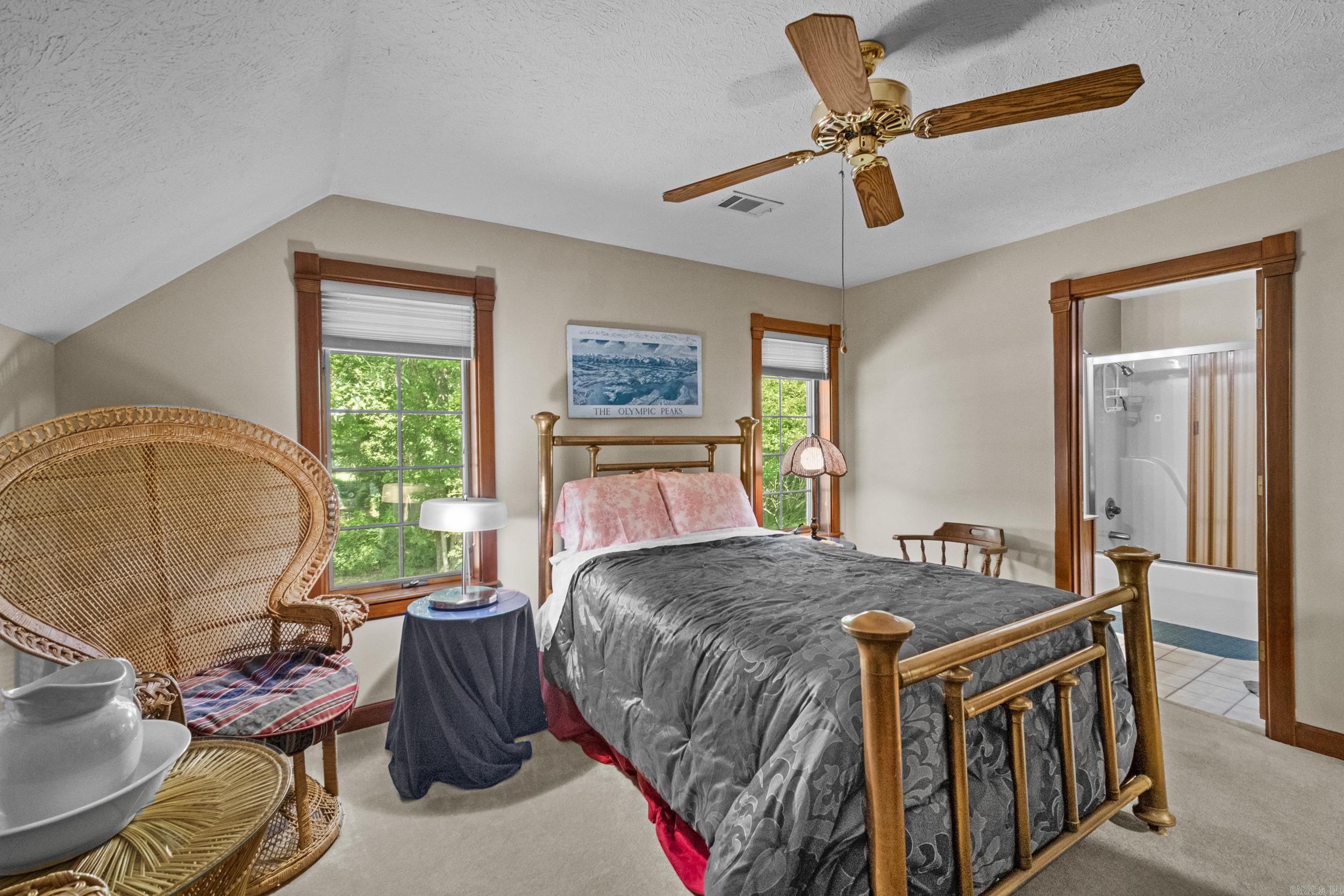 4 Robinwood Dr  Searcy, AR