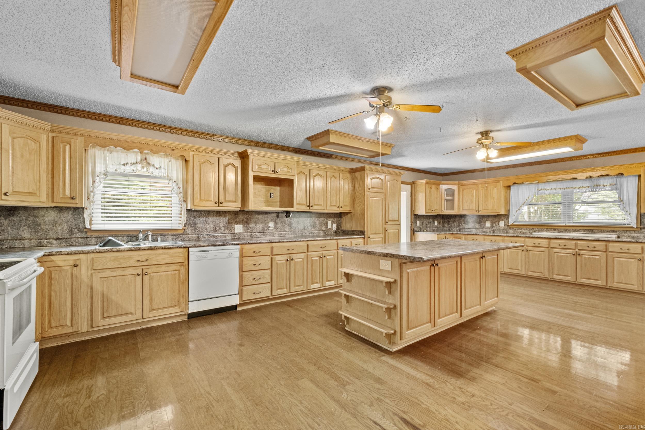 216 East Line Rd  Searcy, AR