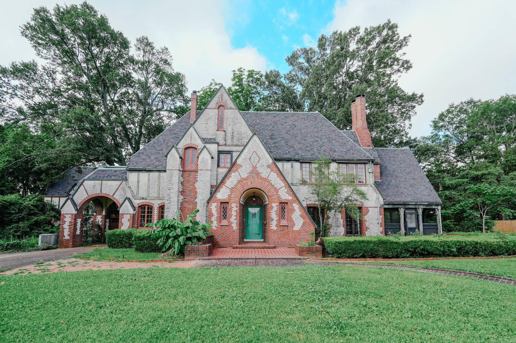 904 E 12th  Texarkana, AR