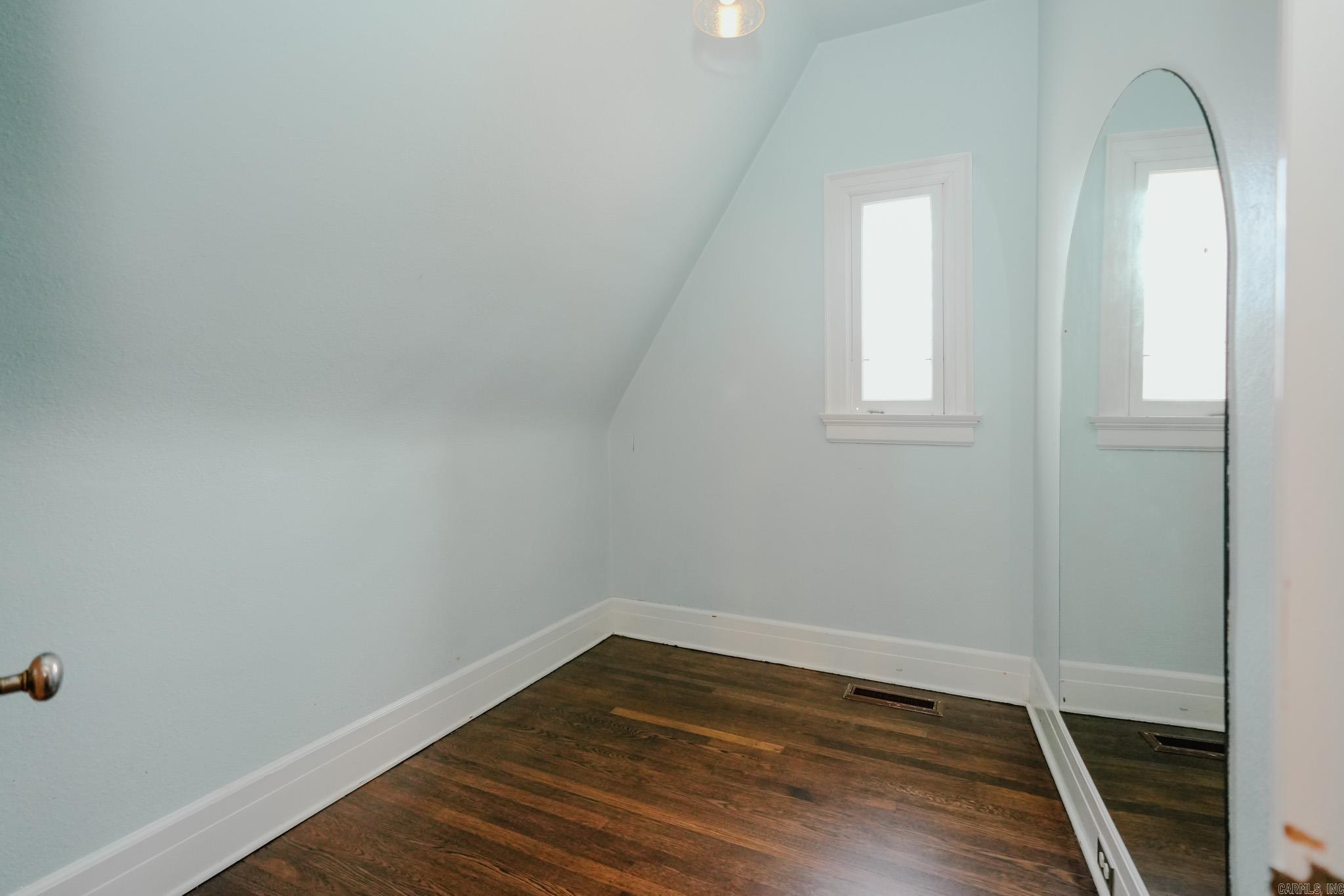 904 E 12th  Texarkana, AR