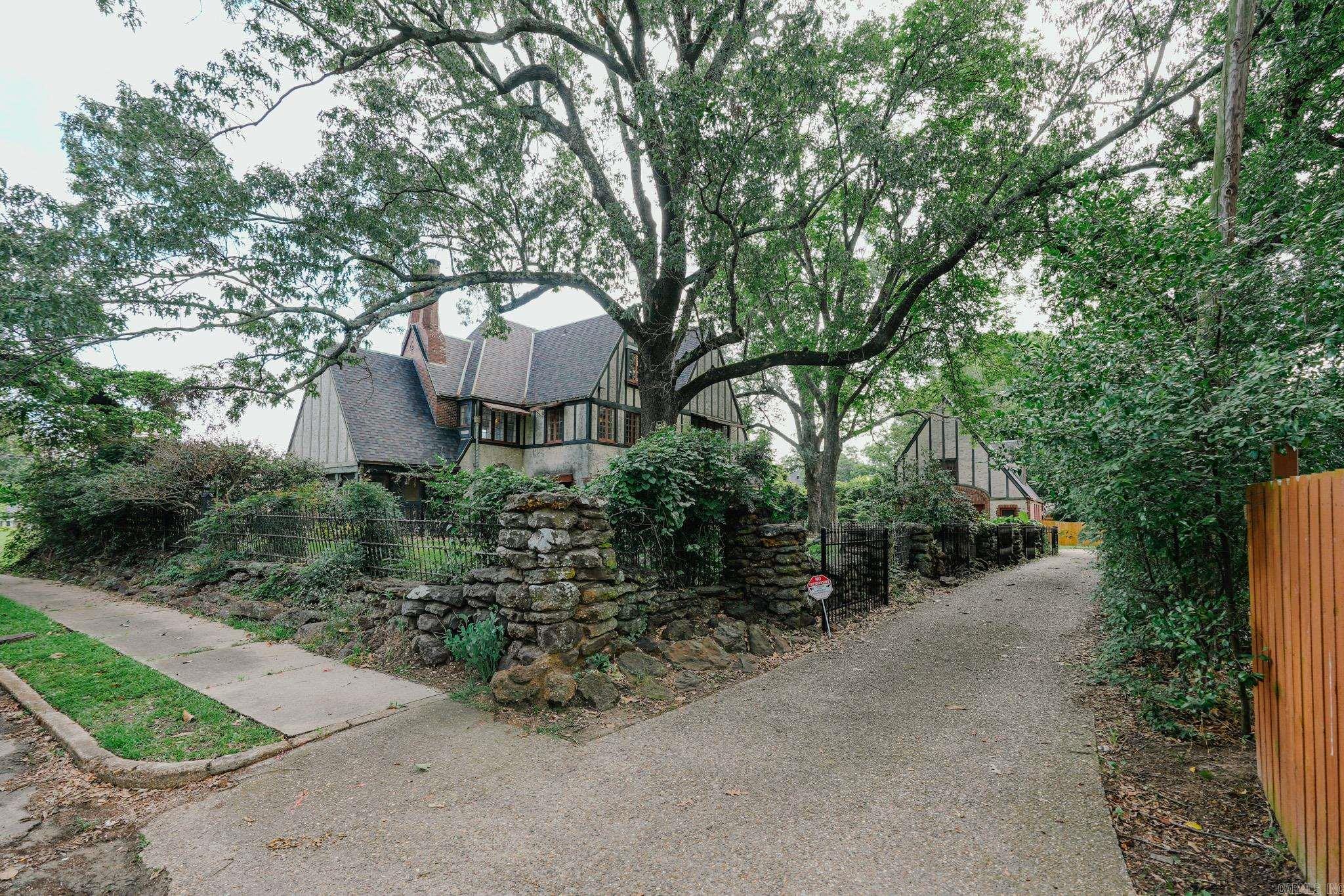 904 E 12th  Texarkana, AR