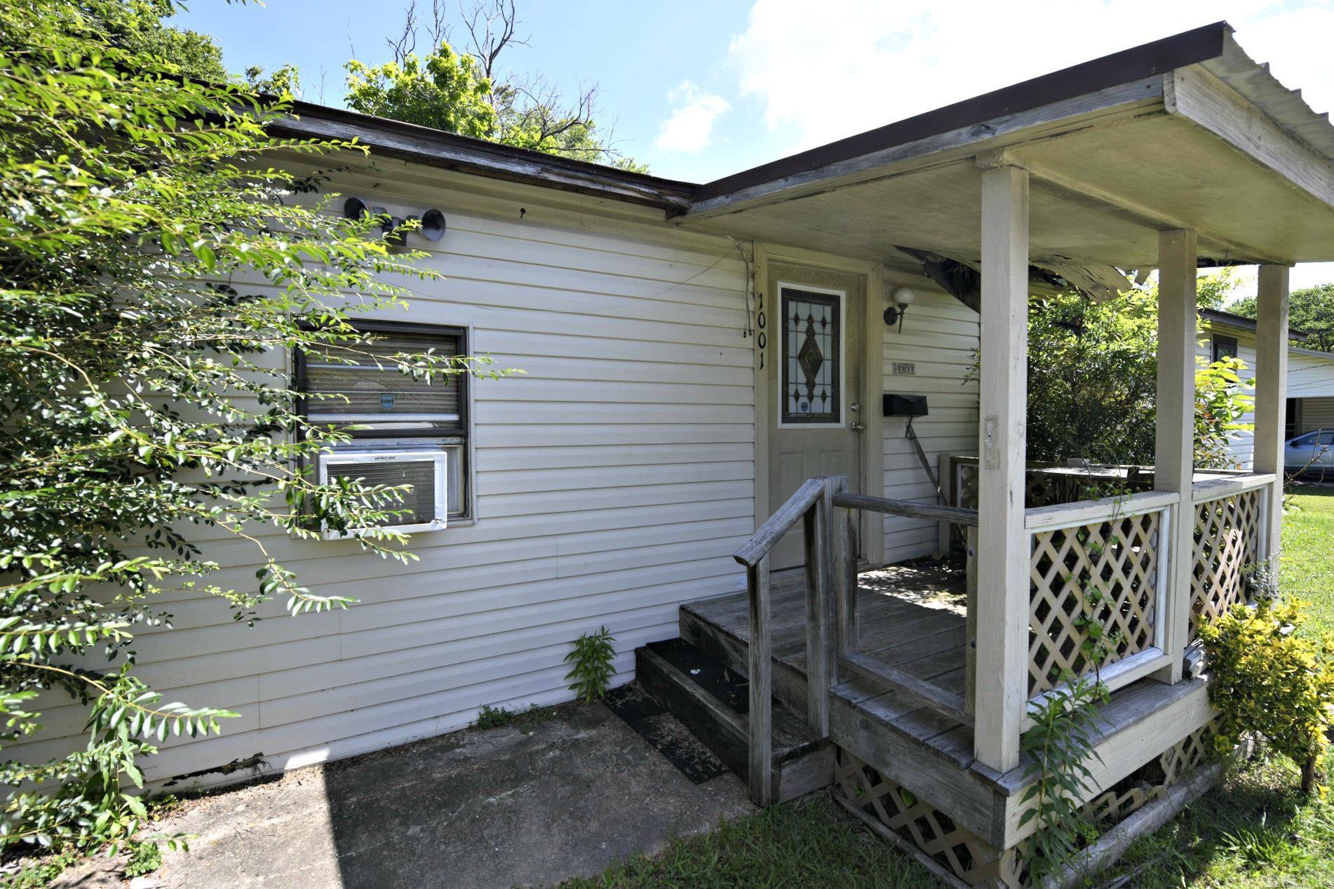 1001 Marion Ave  Mena, AR