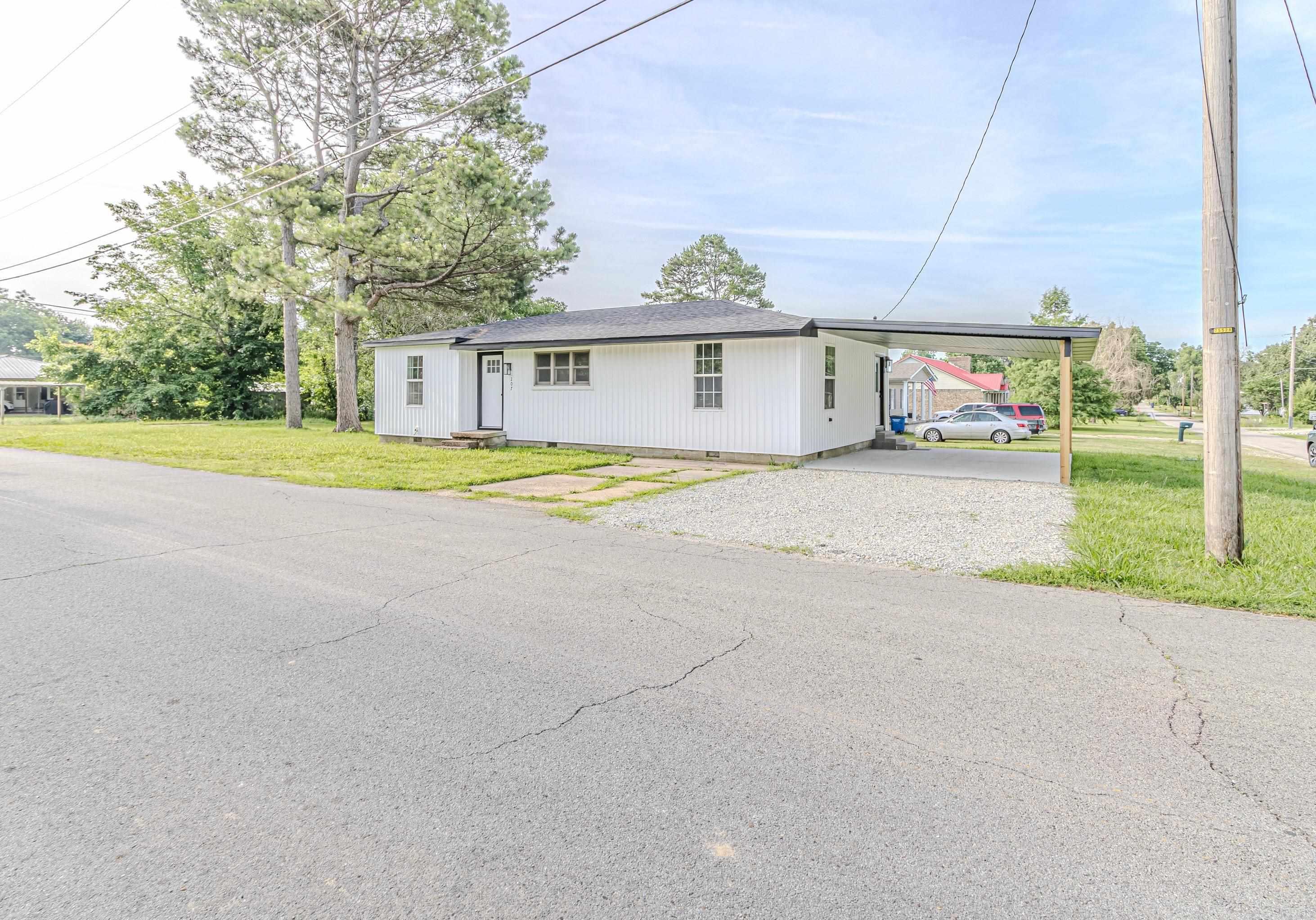 207 W Franklin Marmaduke, AR 72443