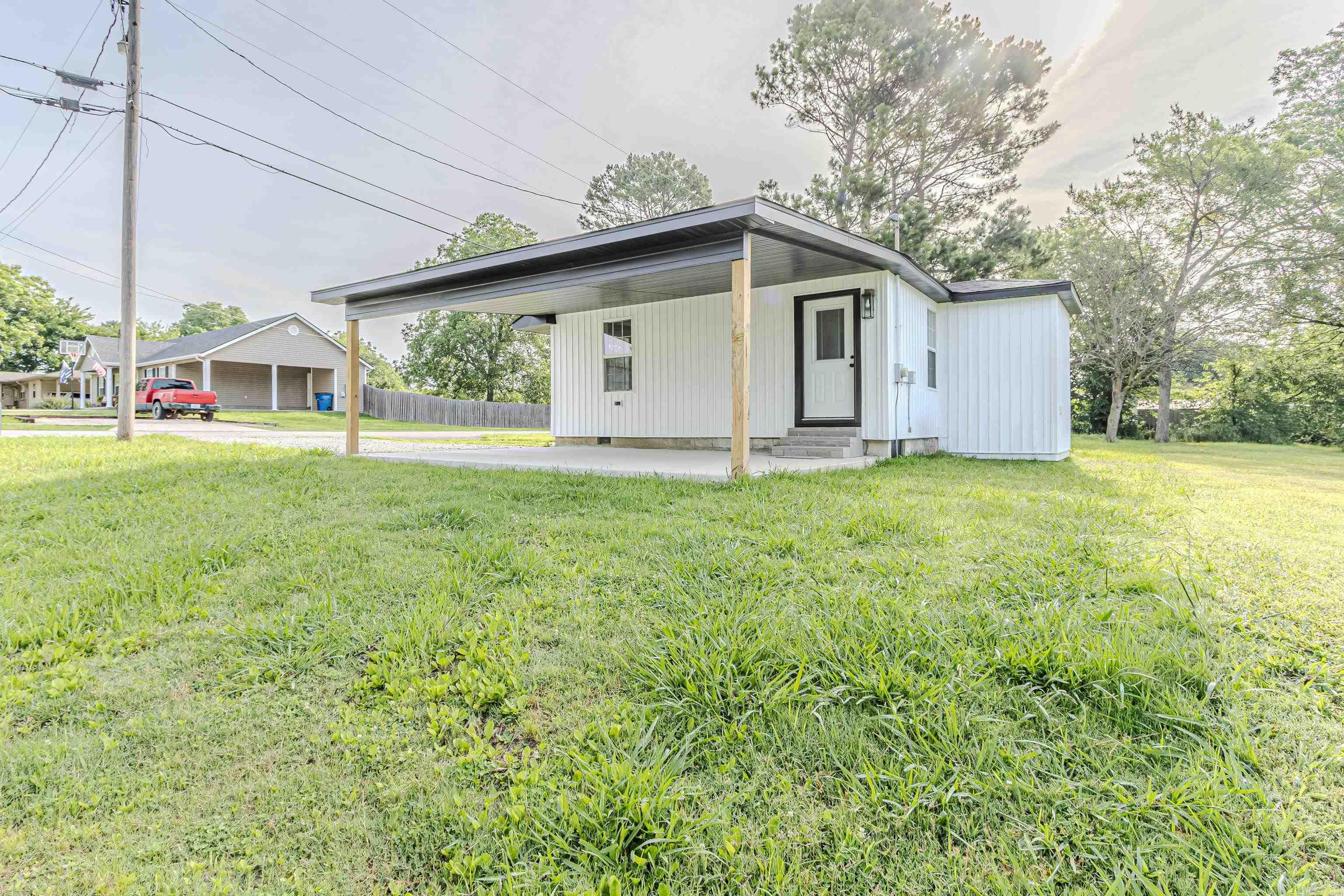 207 W Franklin Marmaduke, AR 72443