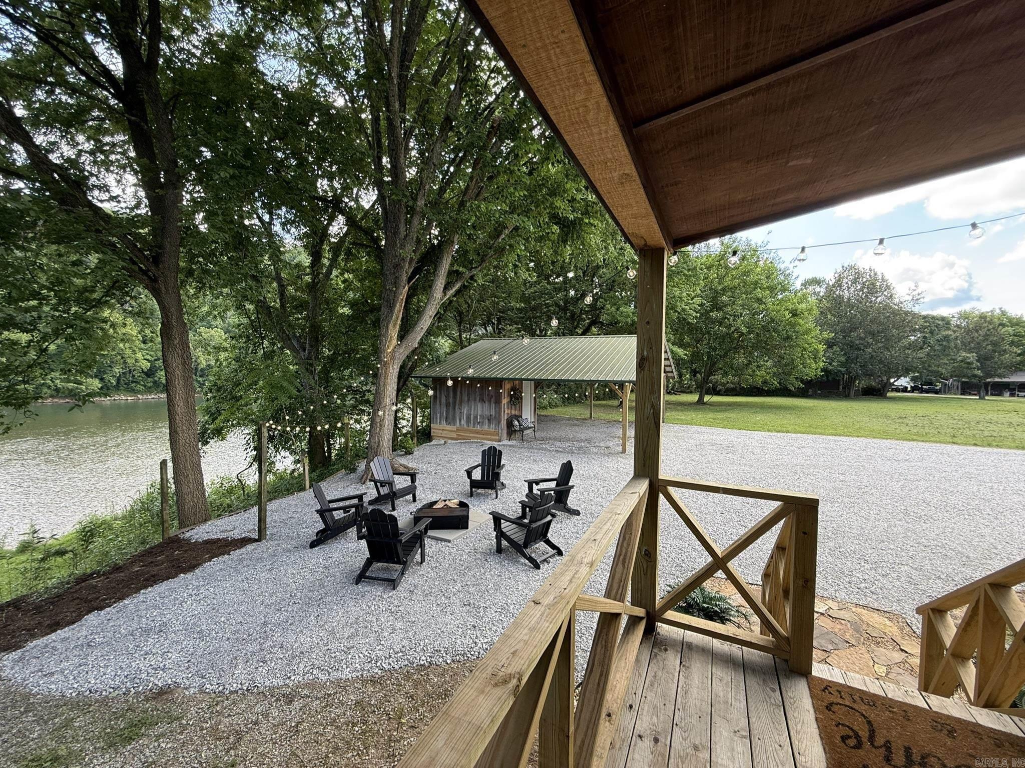 76 W Cool Water Retreat  Mountain View, AR