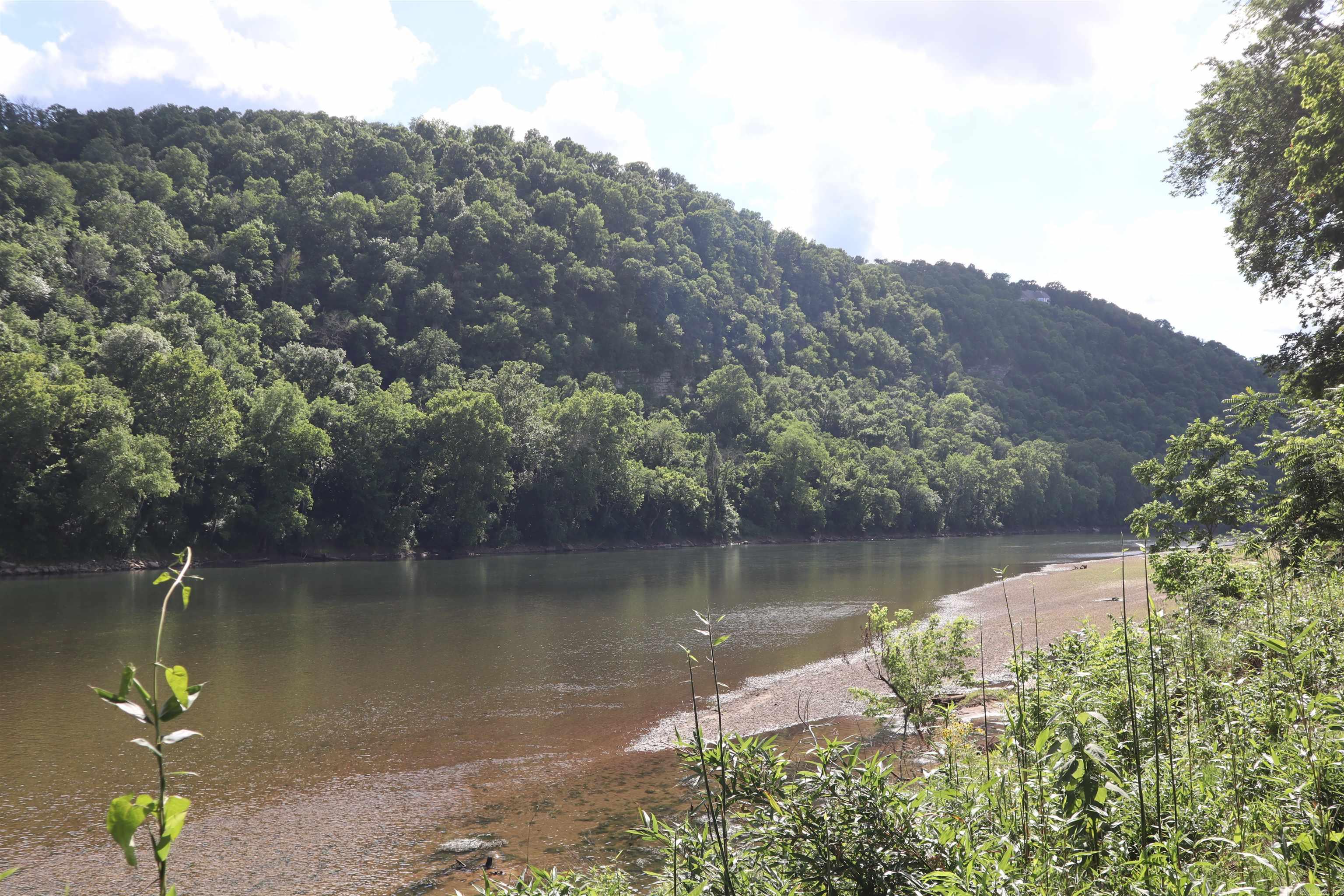 76 W Cool Water Retreat  Mountain View, AR
