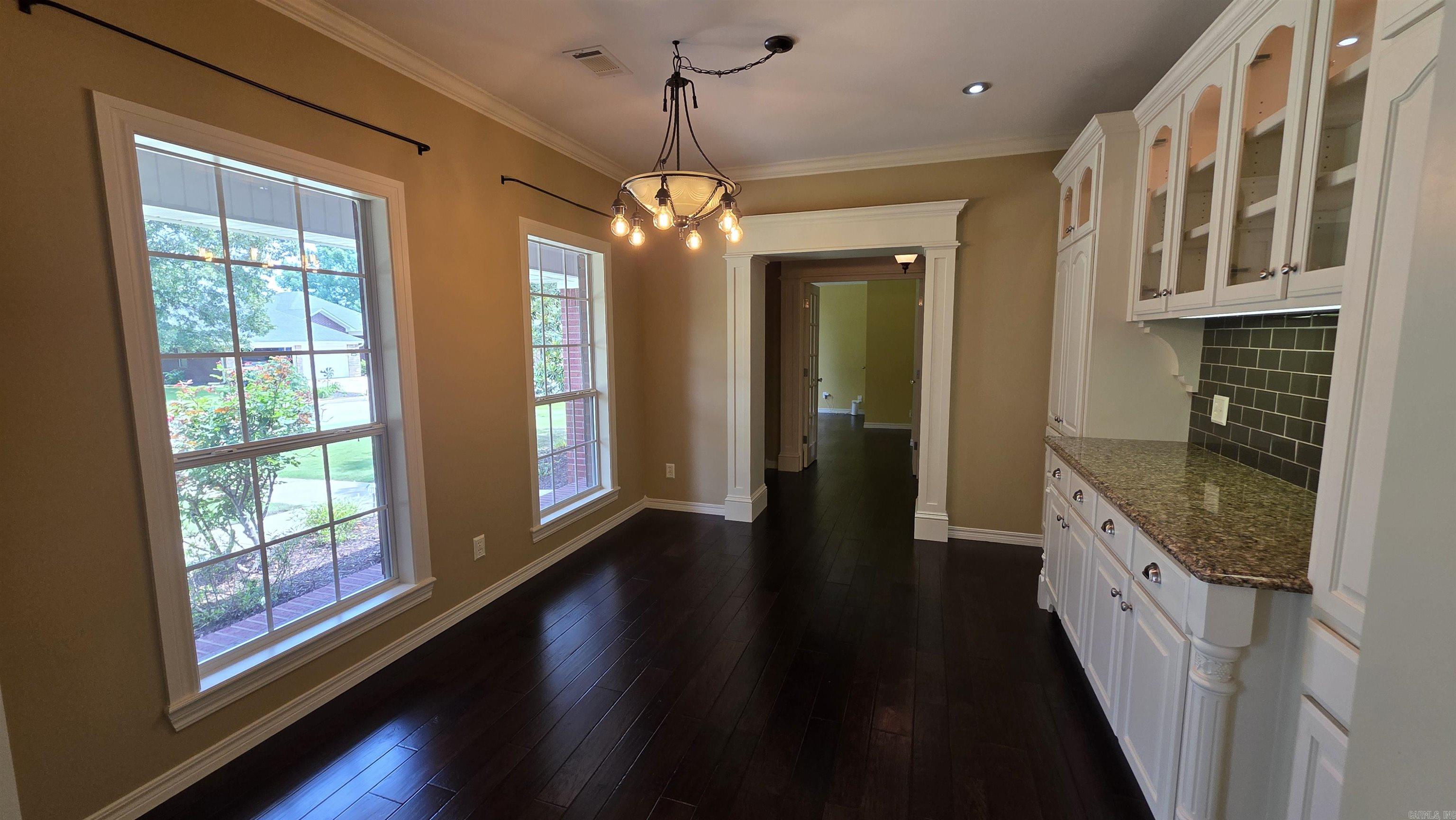 2415 W 8th  Russellville, AR