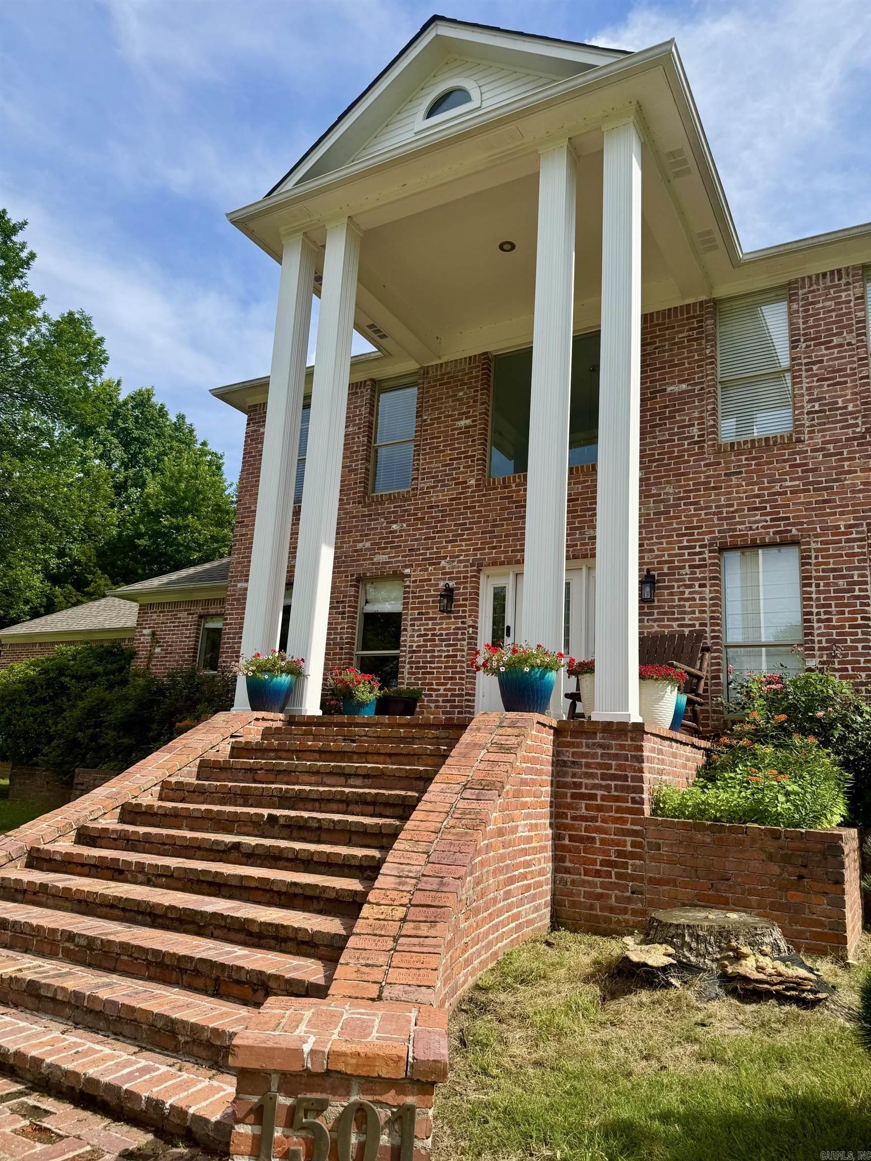 1501 dogwood Trail Conway, AR 72032