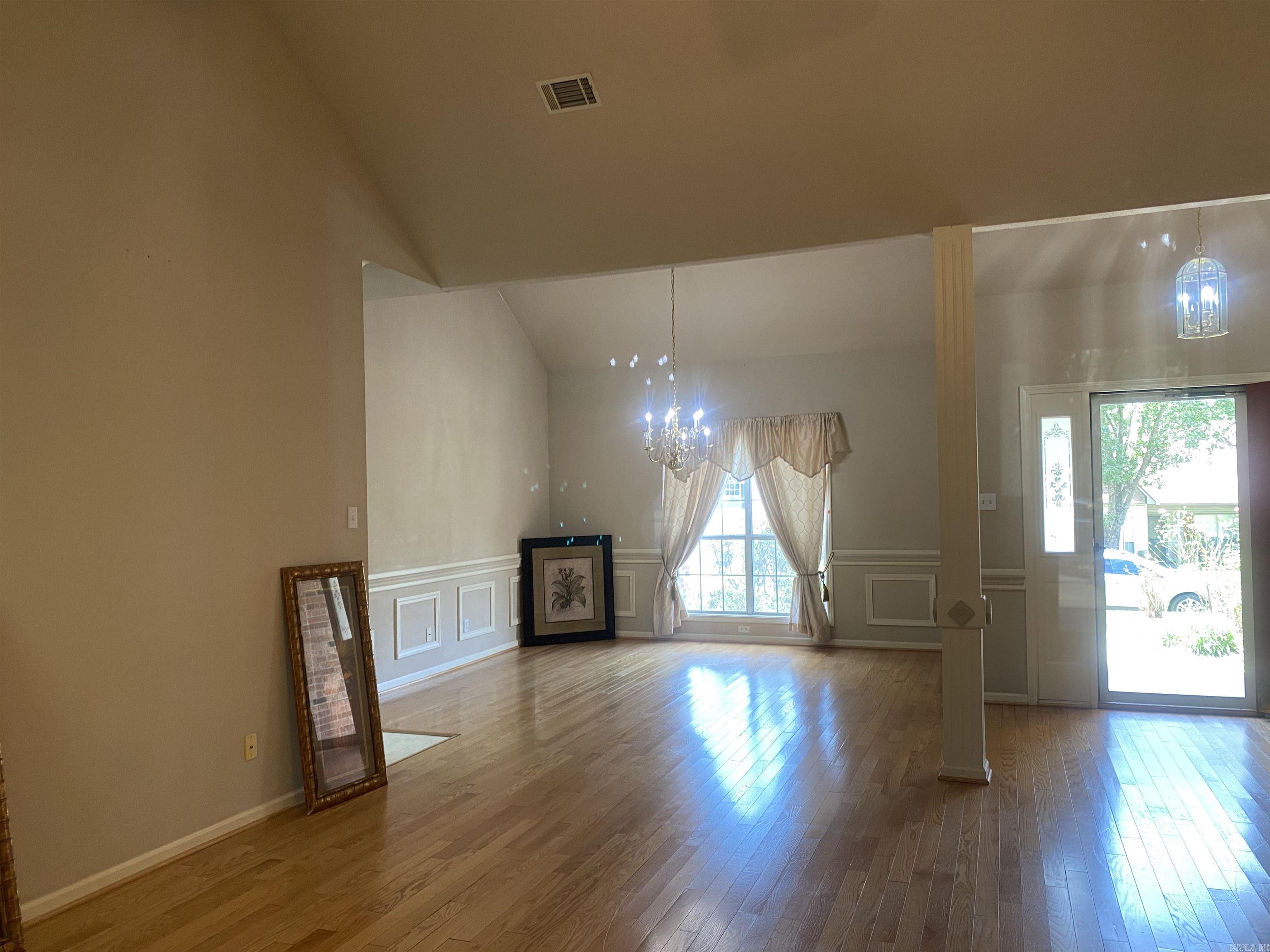 3328 Meadow Creek  Bryant, AR
