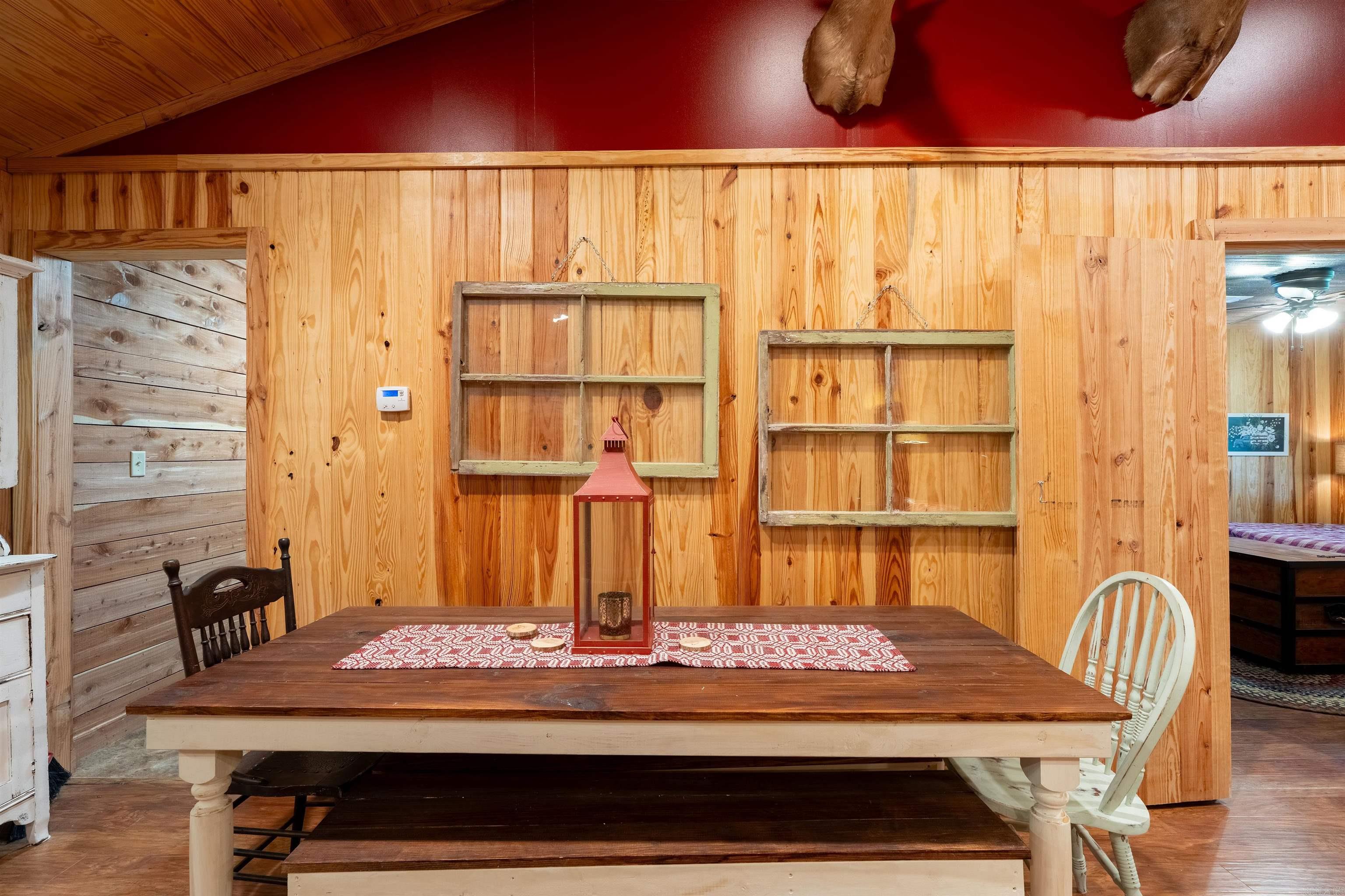 357 Cyperts Bluff Rd  Searcy, AR