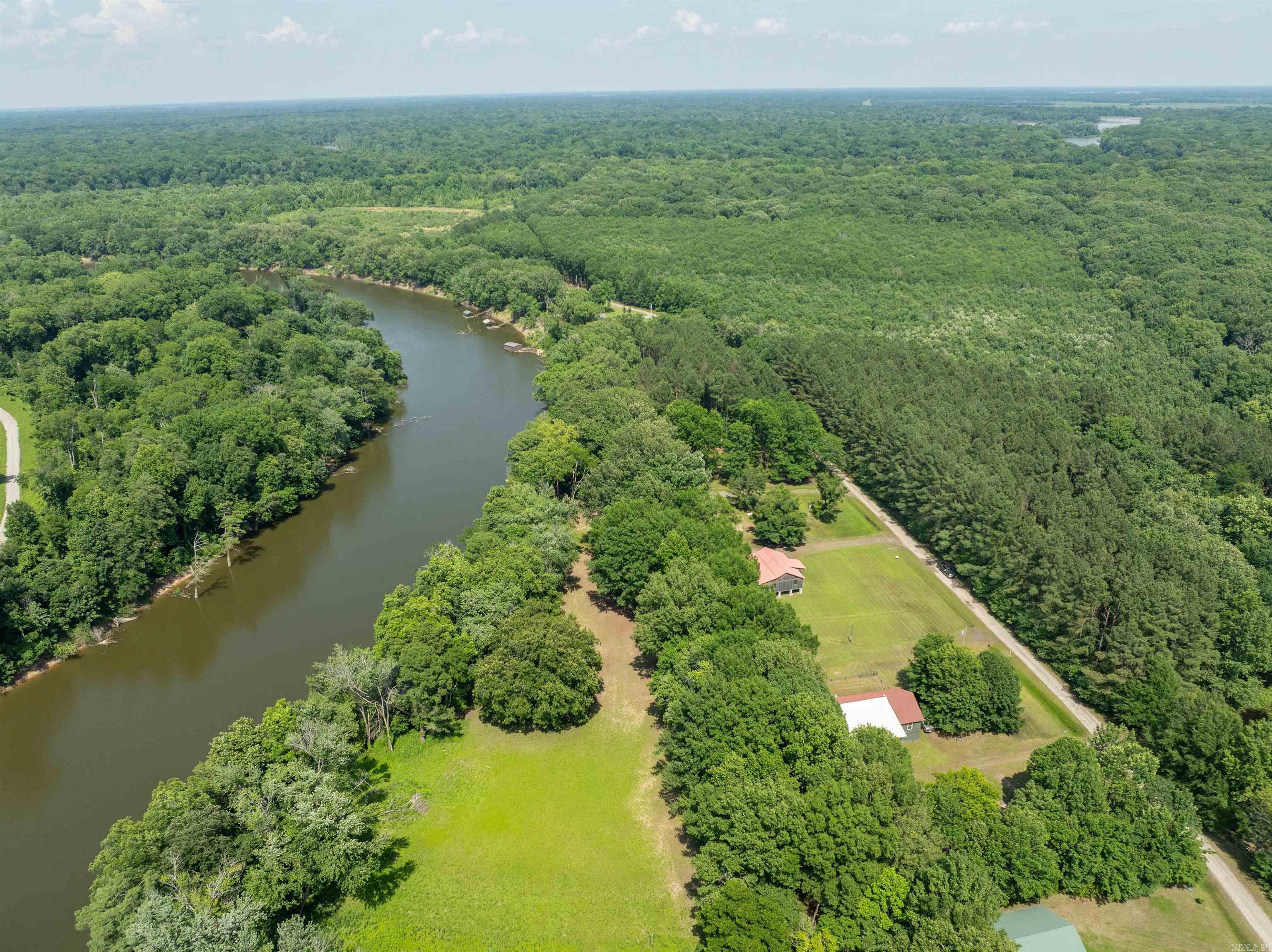 357 Cyperts Bluff Rd  Searcy, AR