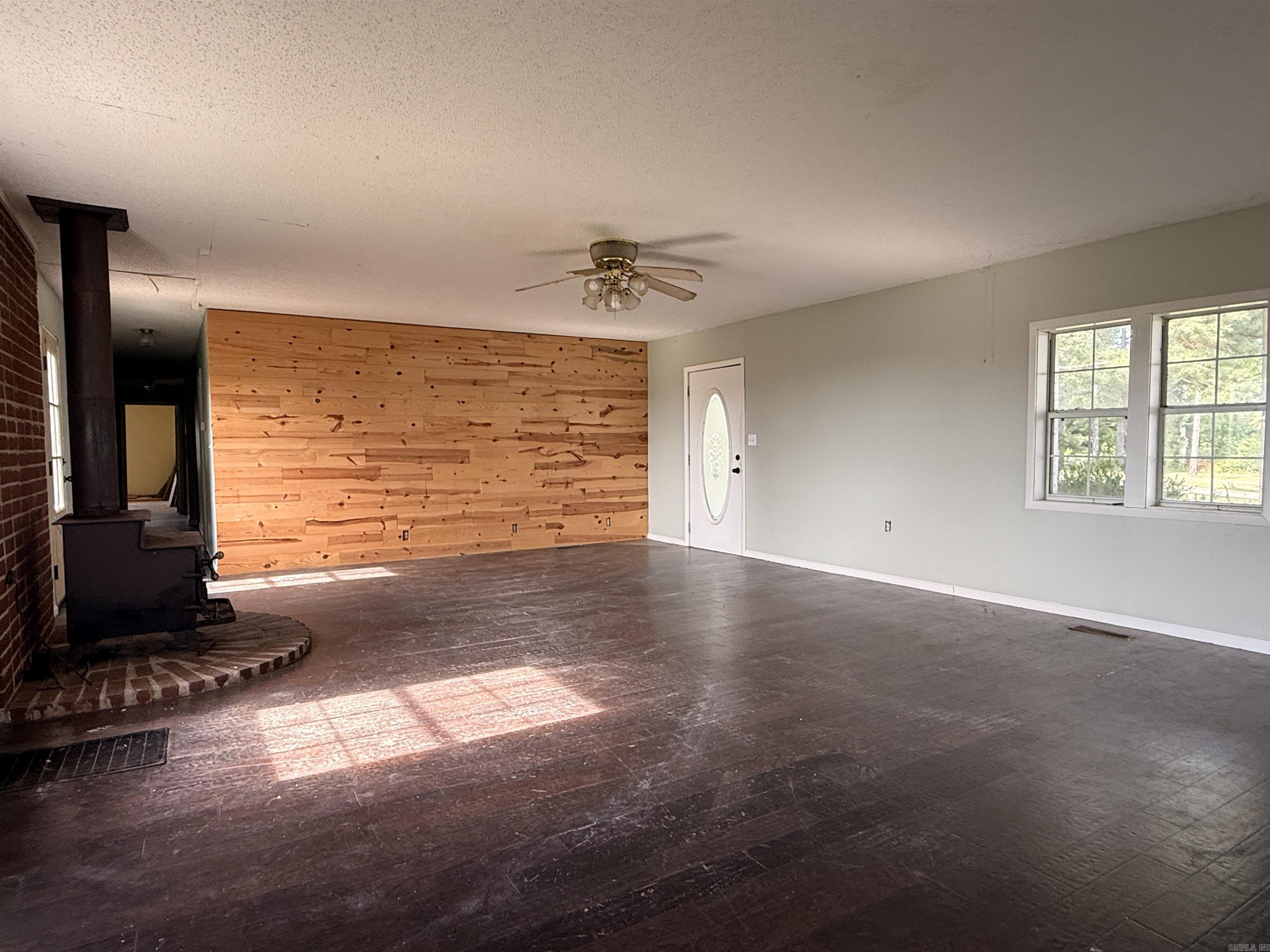 99 Candlestick Rd. W  Heber Springs, AR