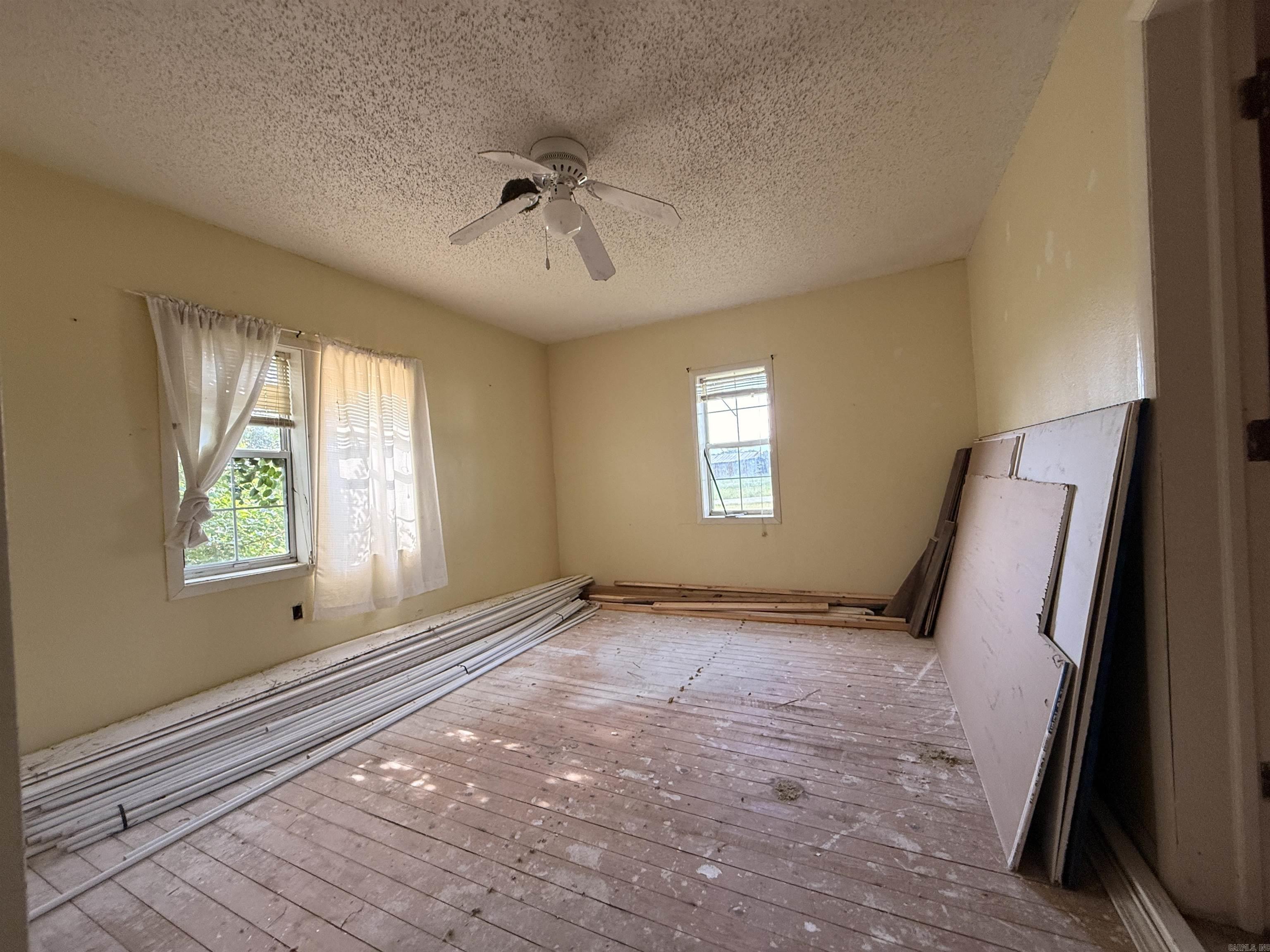 99 Candlestick Rd. W  Heber Springs, AR