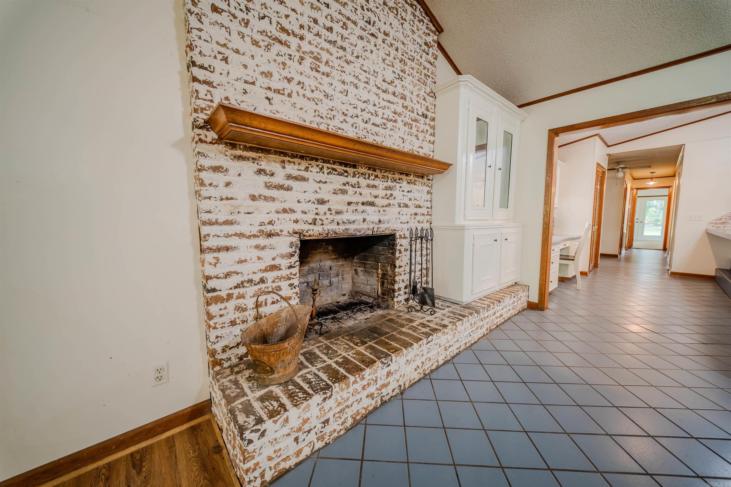3177 Highway 24  Camden, AR