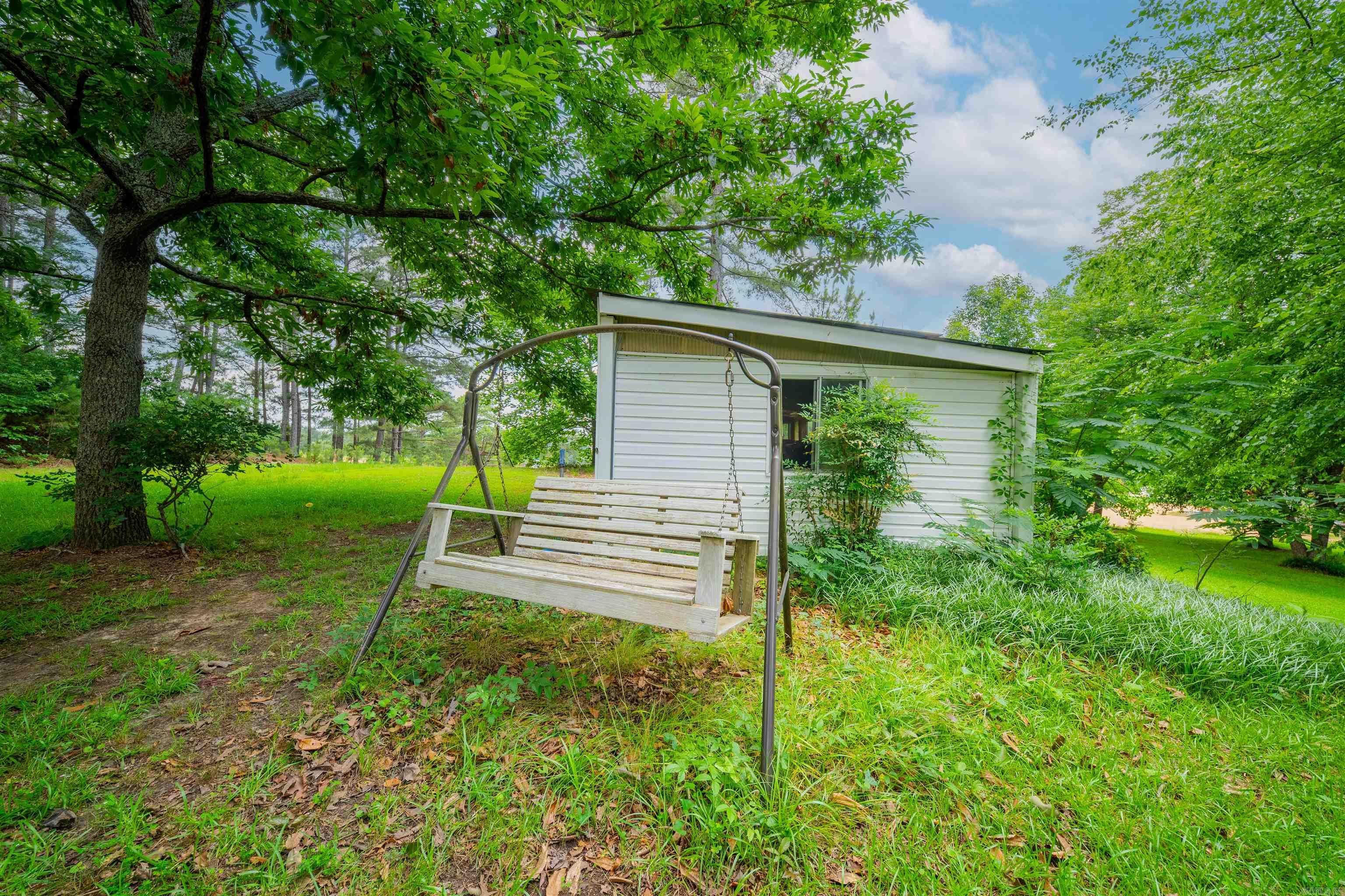 3177 Highway 24  Camden, AR