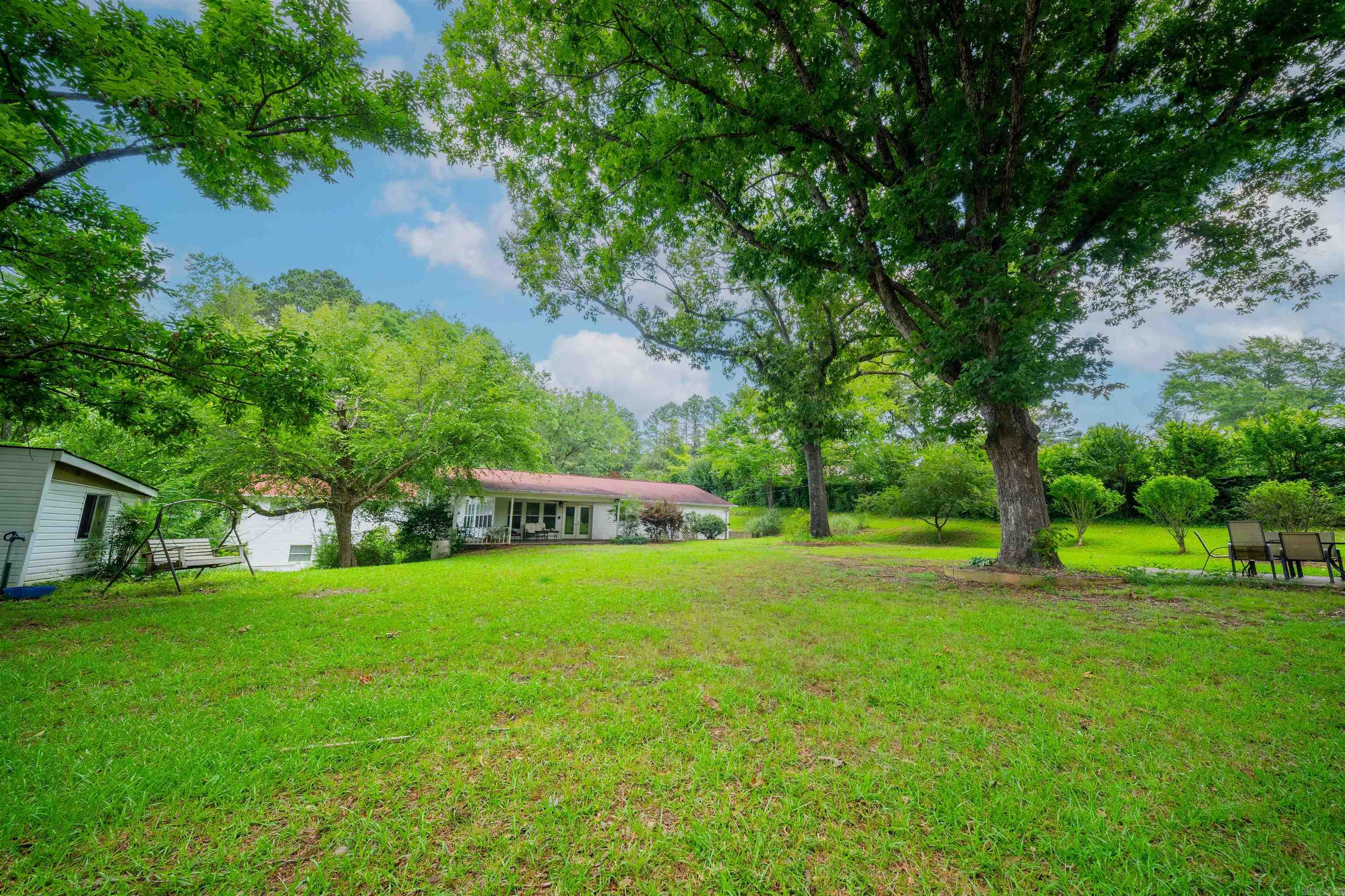 3177 Highway 24  Camden, AR