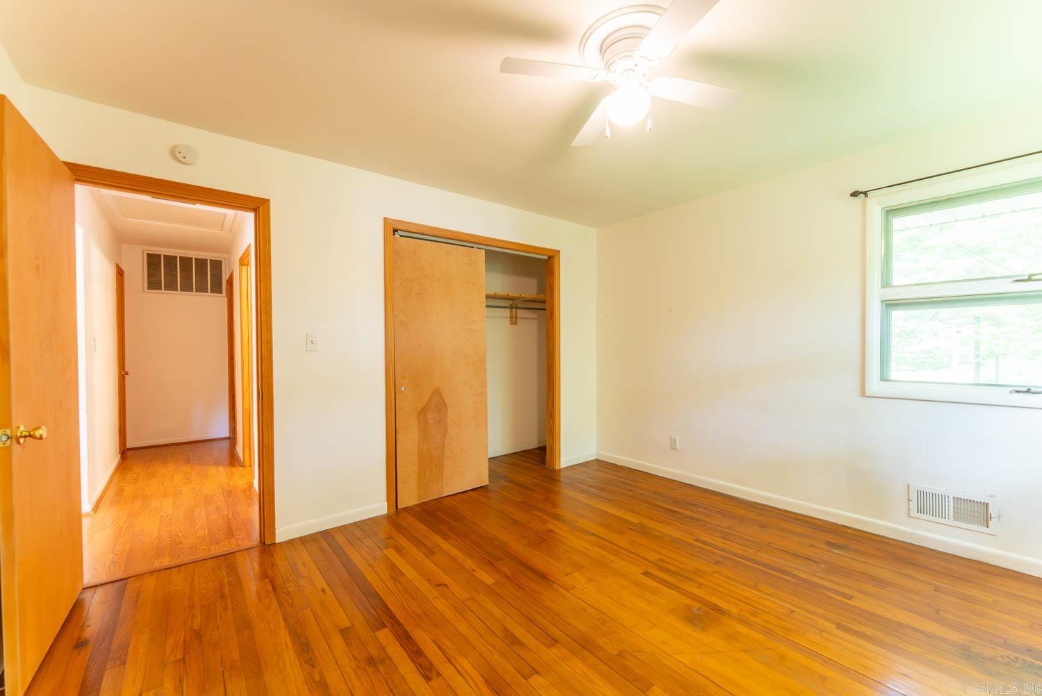 301 Hall St  Alton, MO