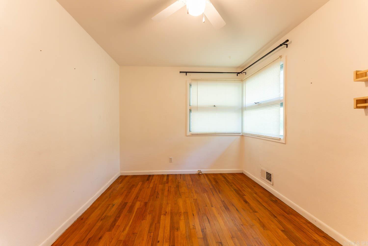 301 Hall St  Alton, MO