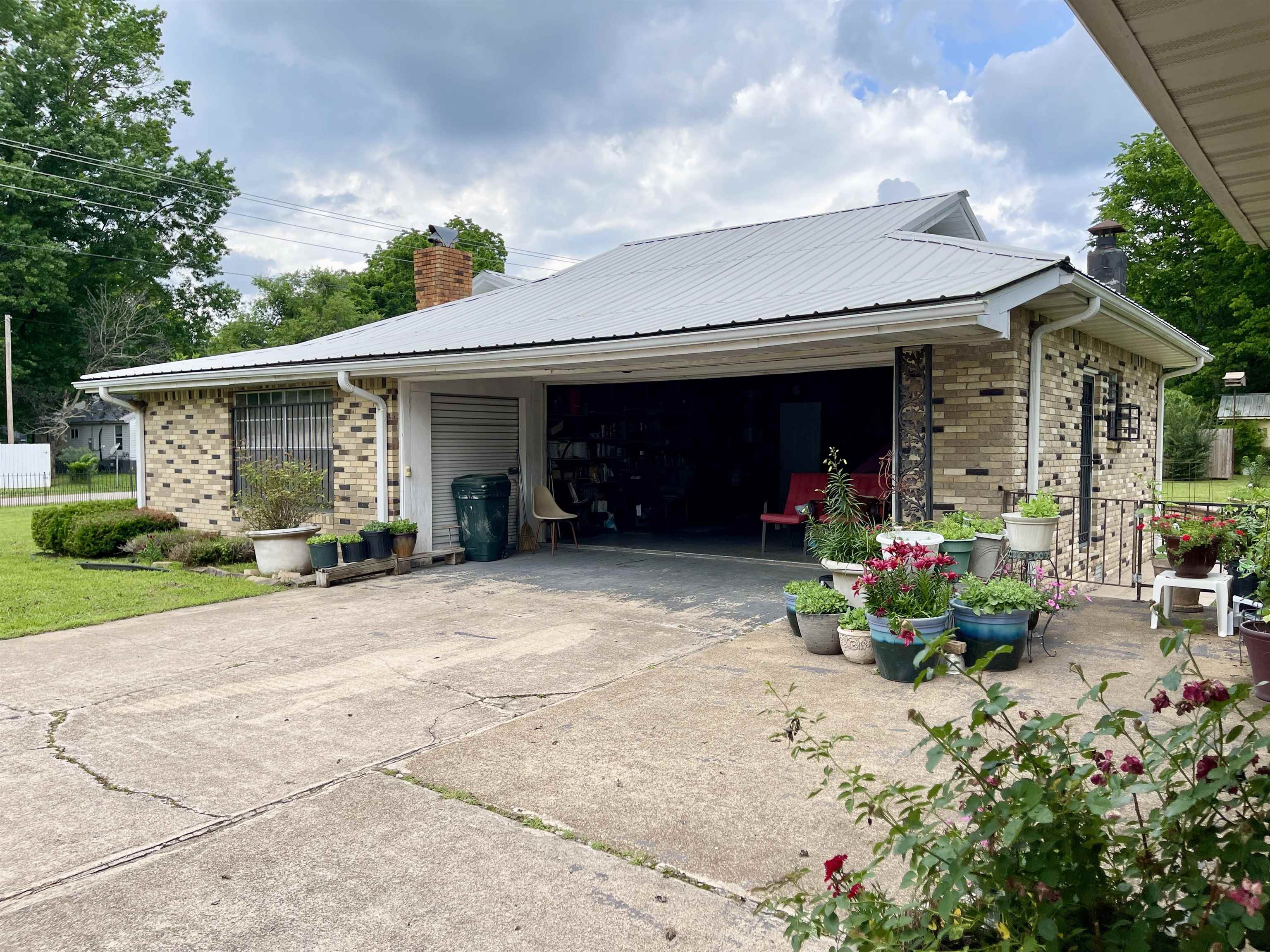 111 Oak  Salem, AR