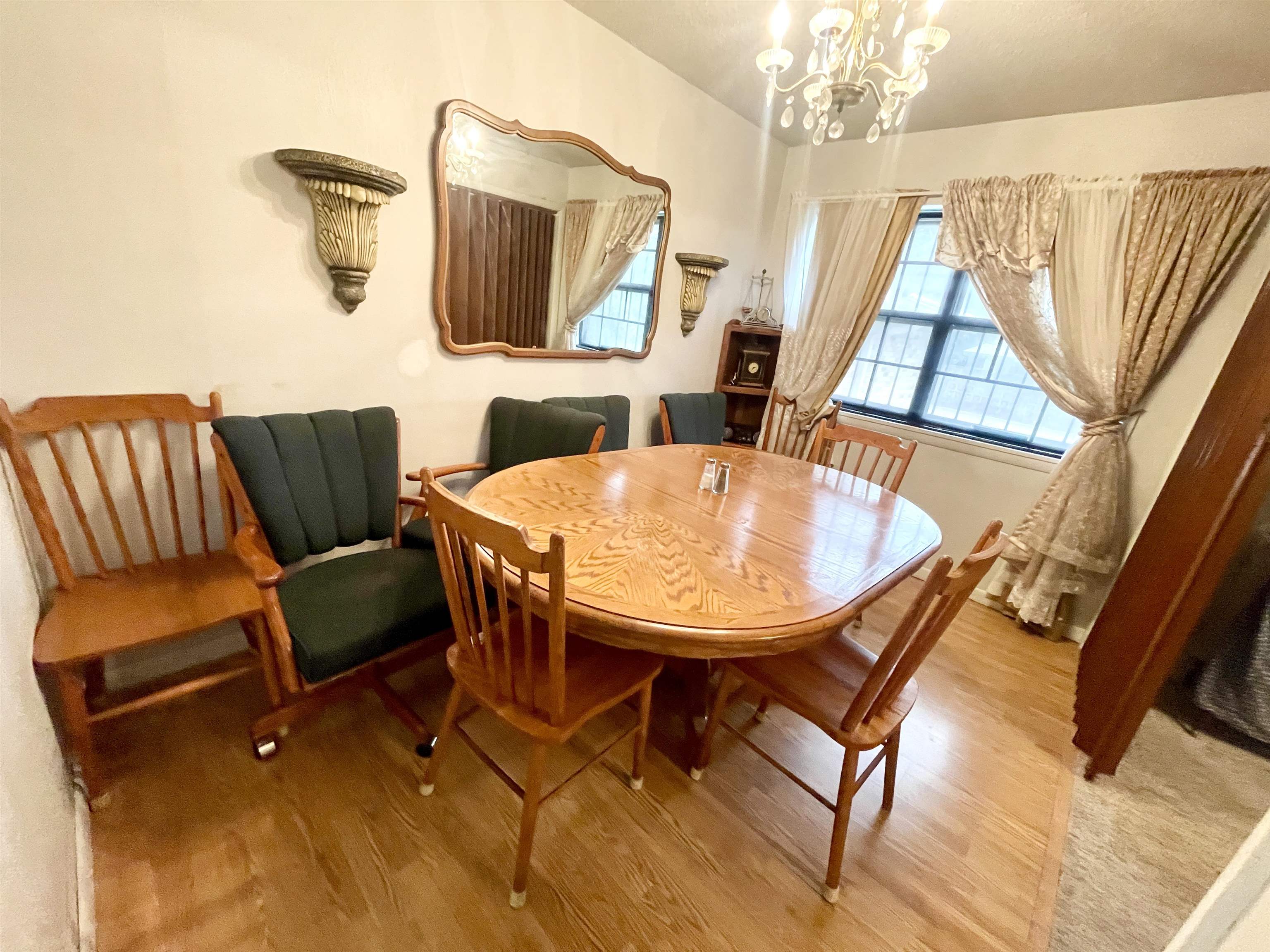 111 Oak  Salem, AR
