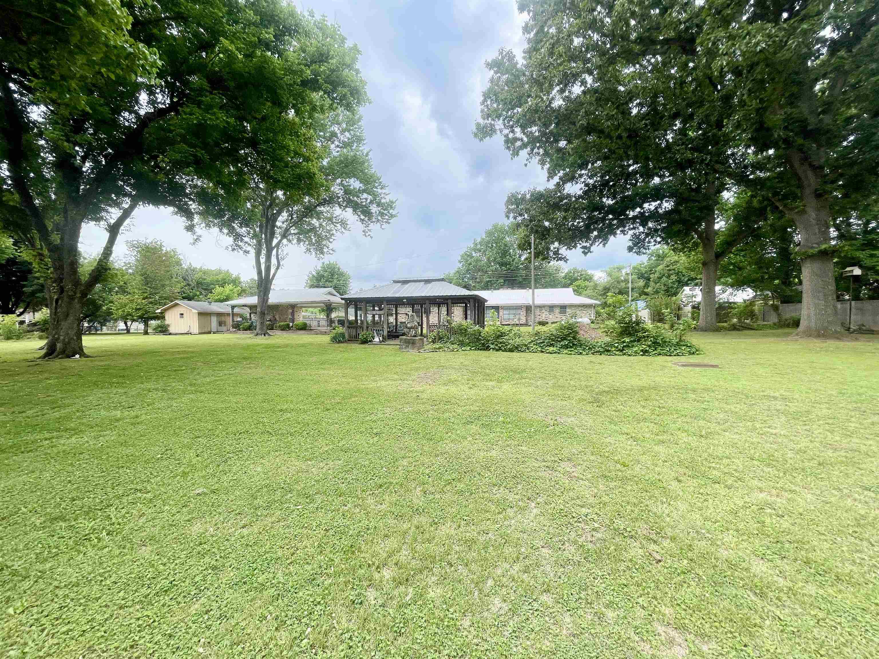 111 Oak  Salem, AR