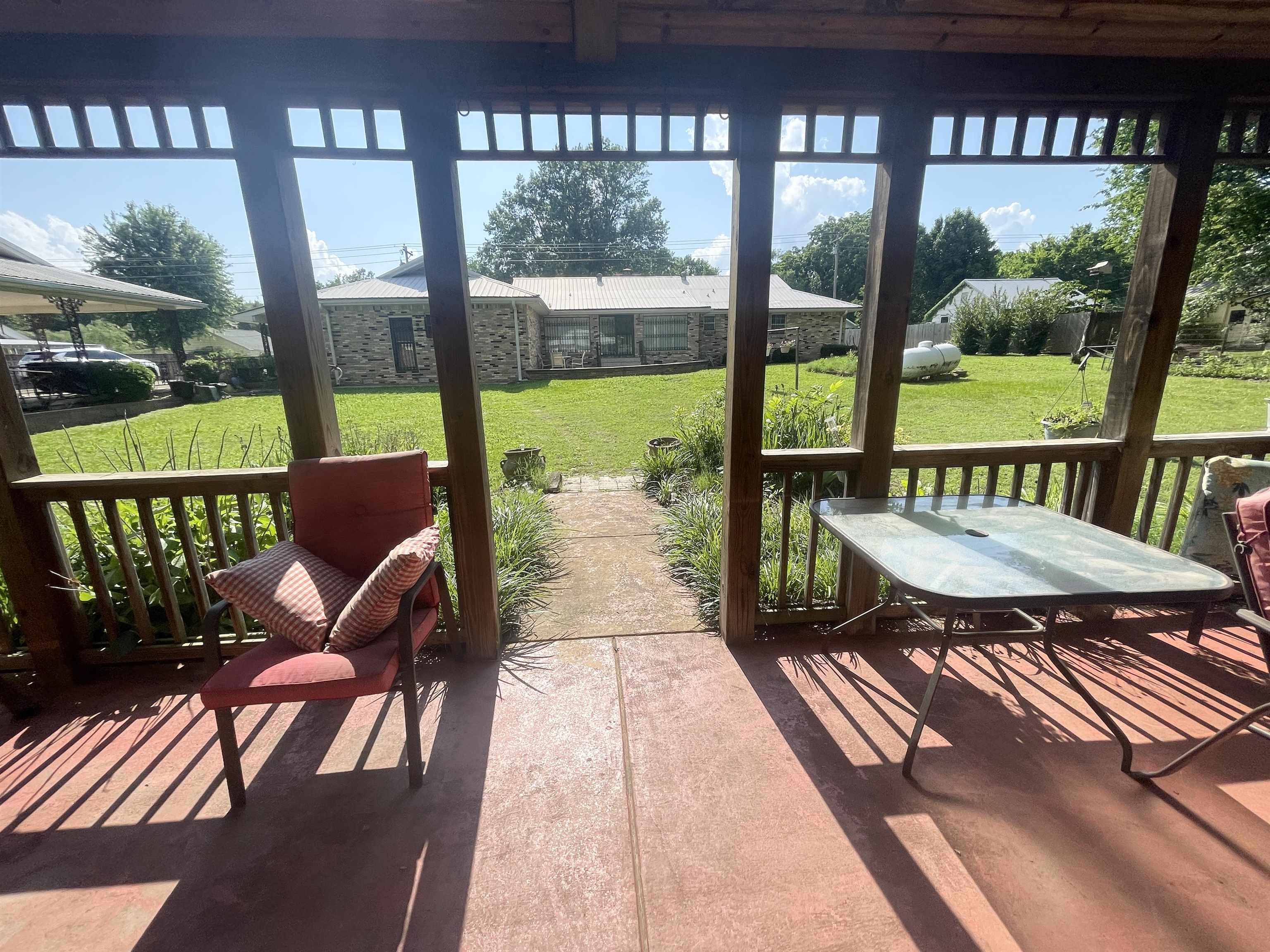 111 Oak  Salem, AR