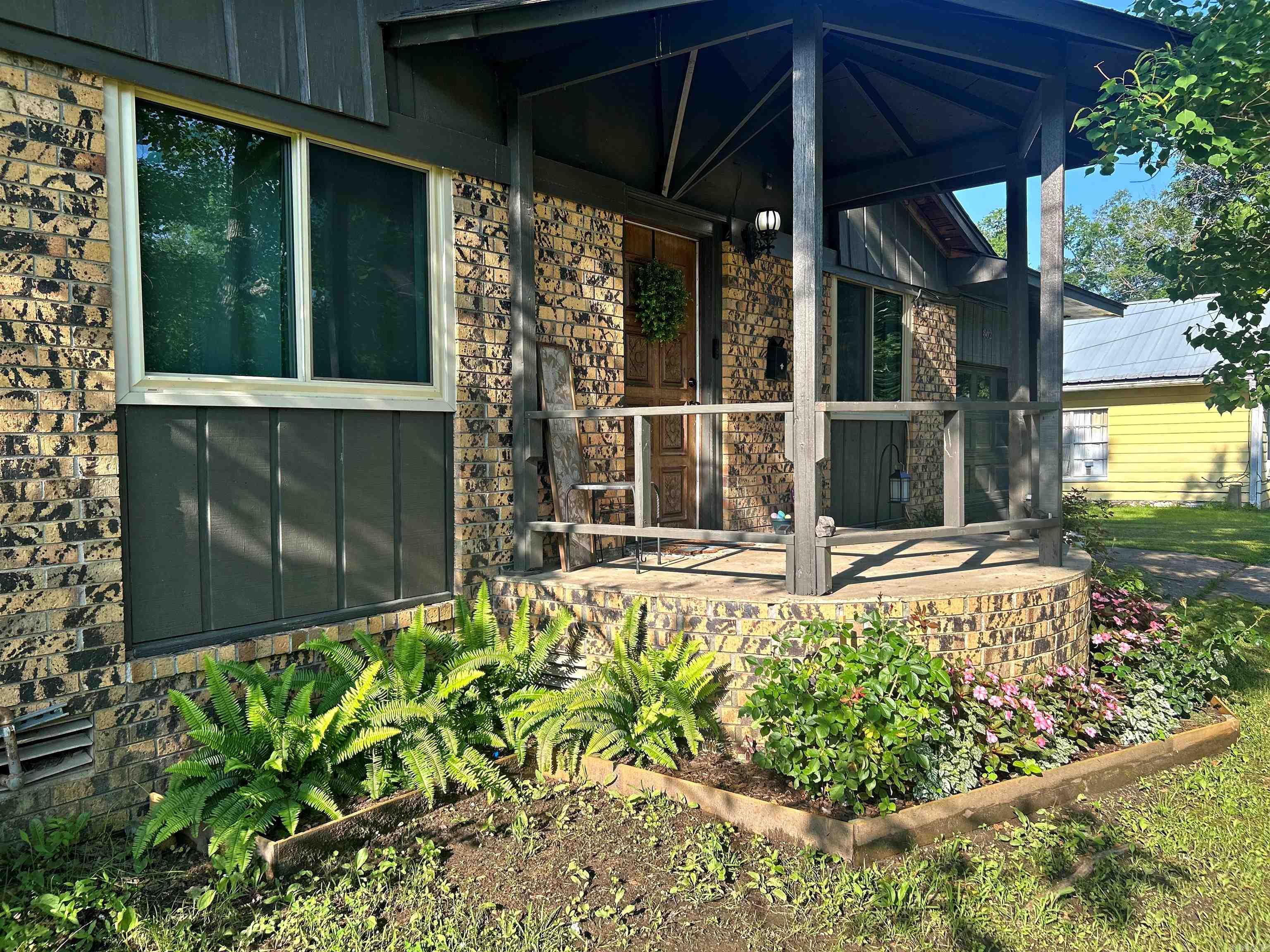 802 E Maple  Gurdon, AR