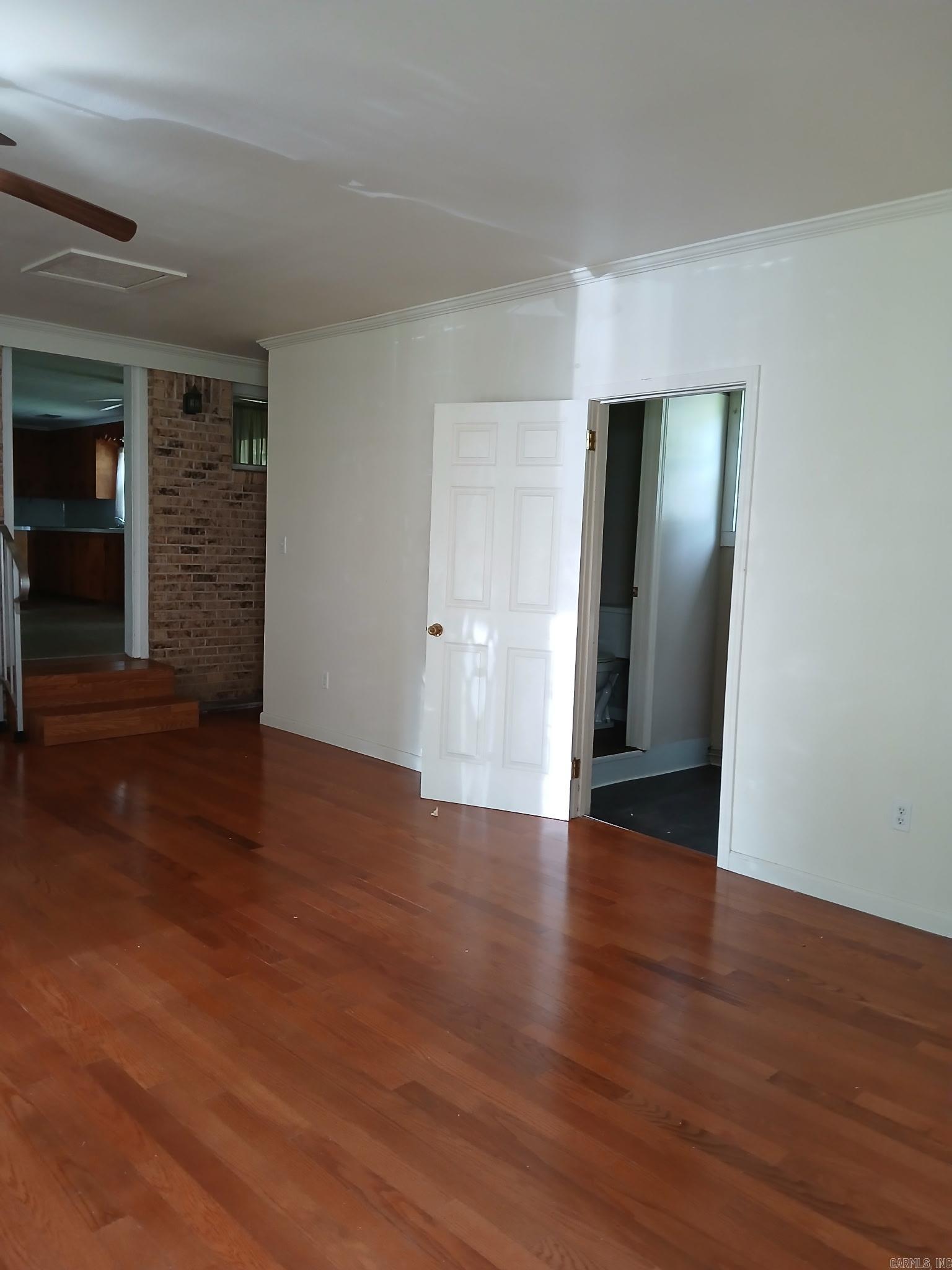 11 Cardinal  Warren, AR