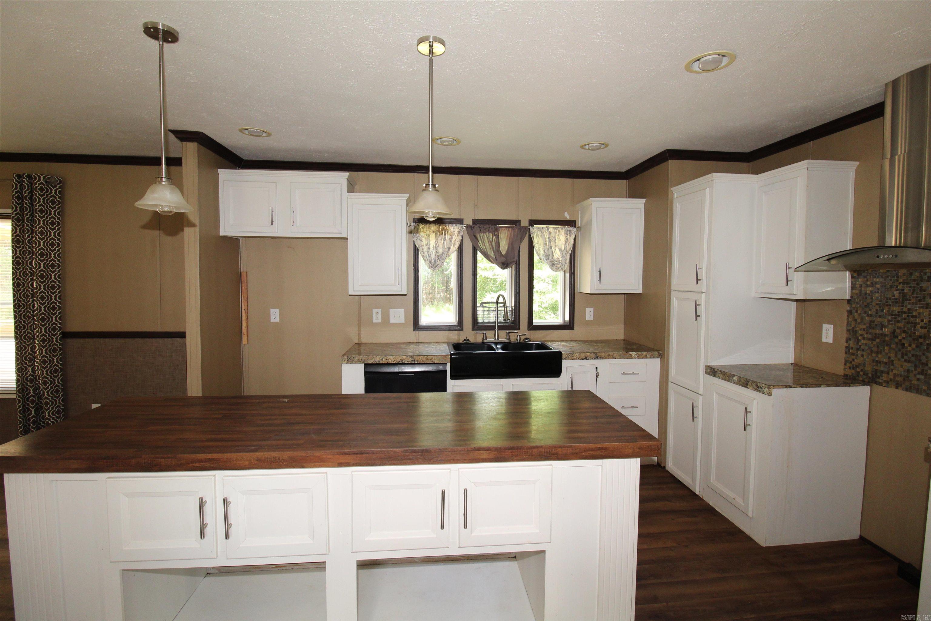 2230 Grant 29 Road Pine Bluff, AR 71603