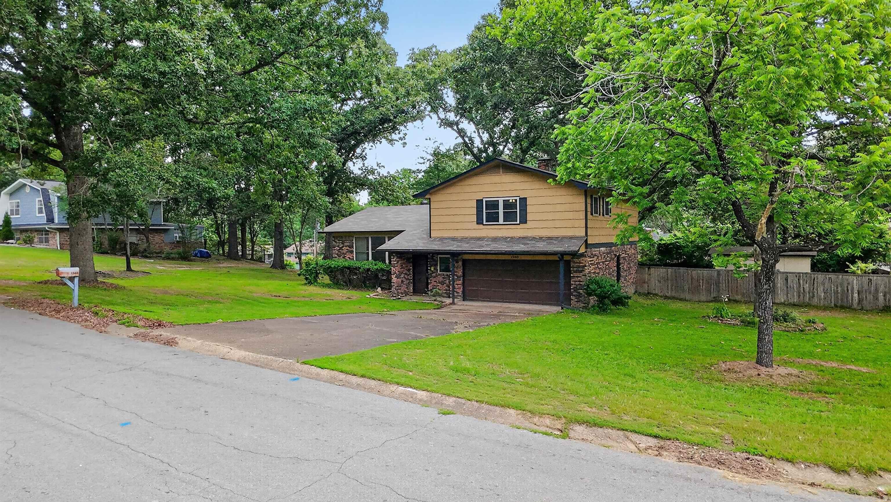 1540 Valley View  Malvern, AR