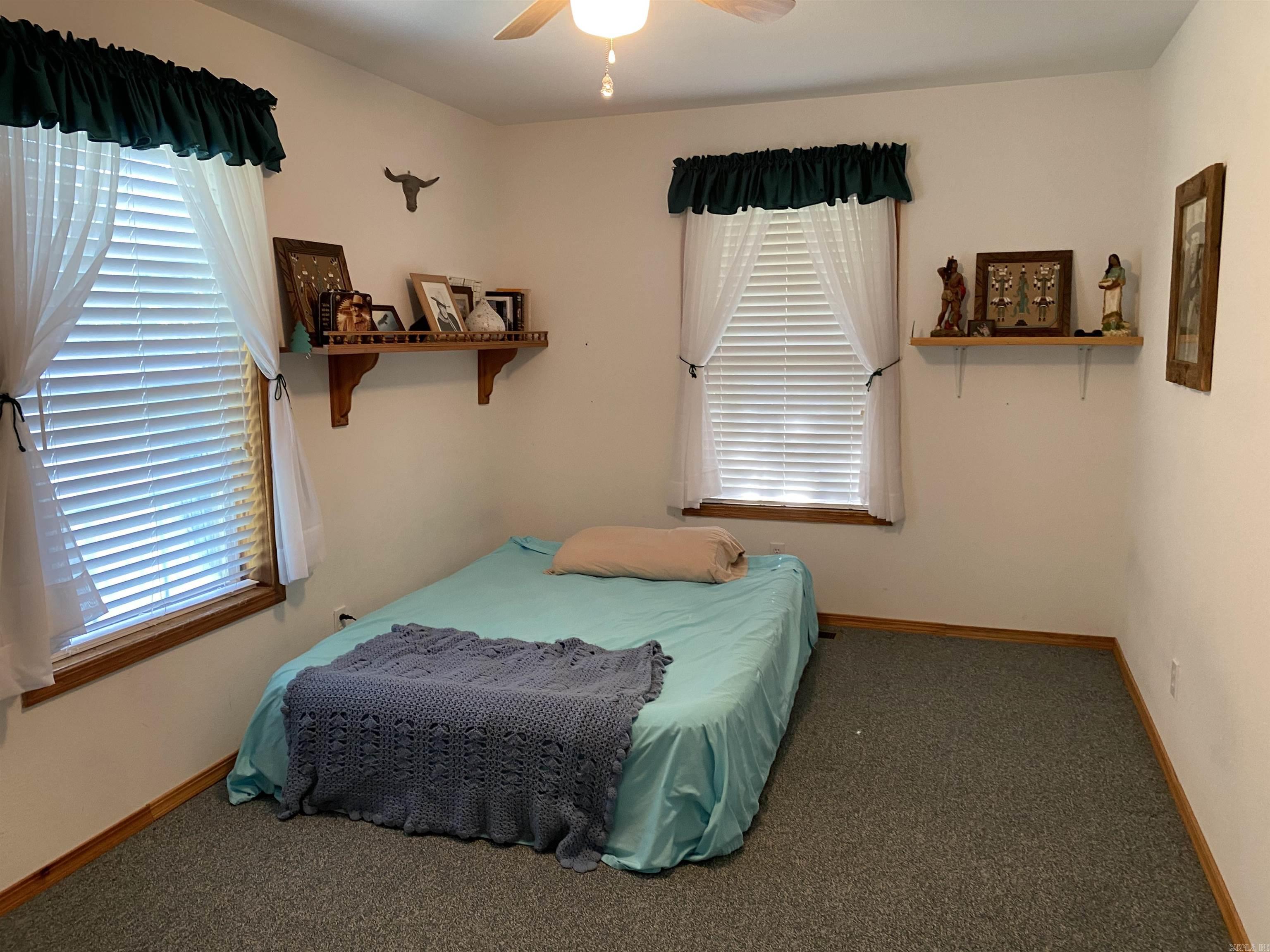 280 North Polk Creek  Norman, AR