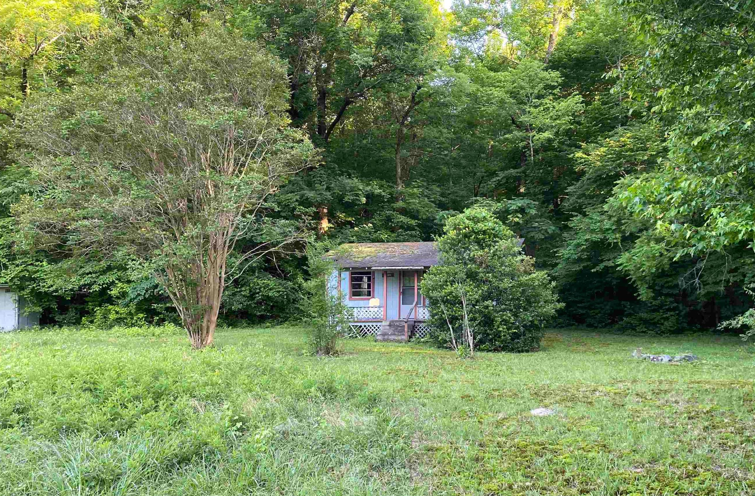 280 North Polk Creek  Norman, AR