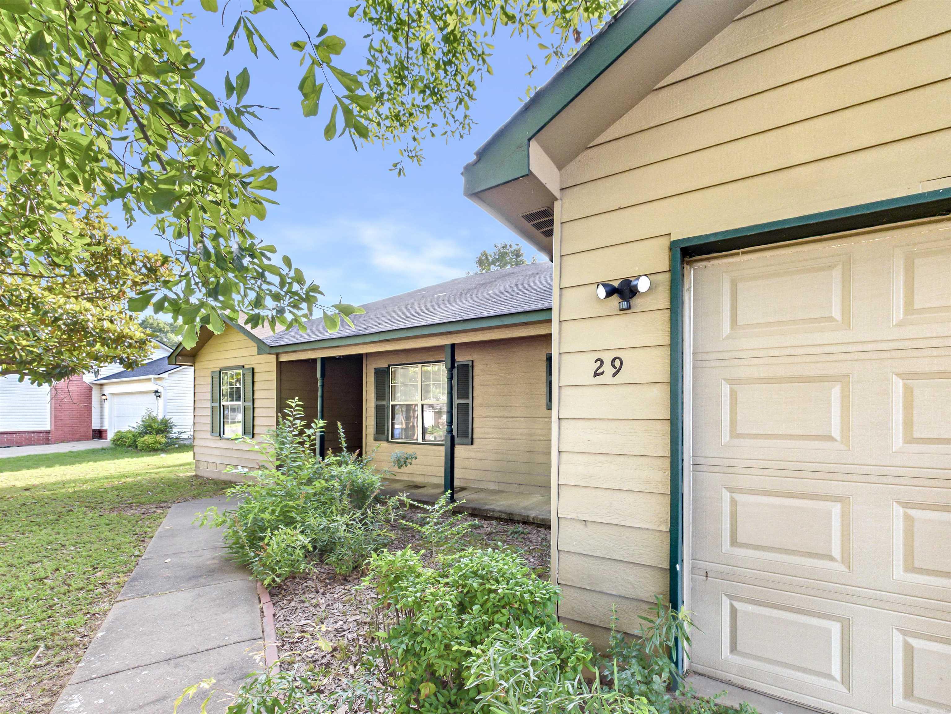 29 Burns  Cabot, AR