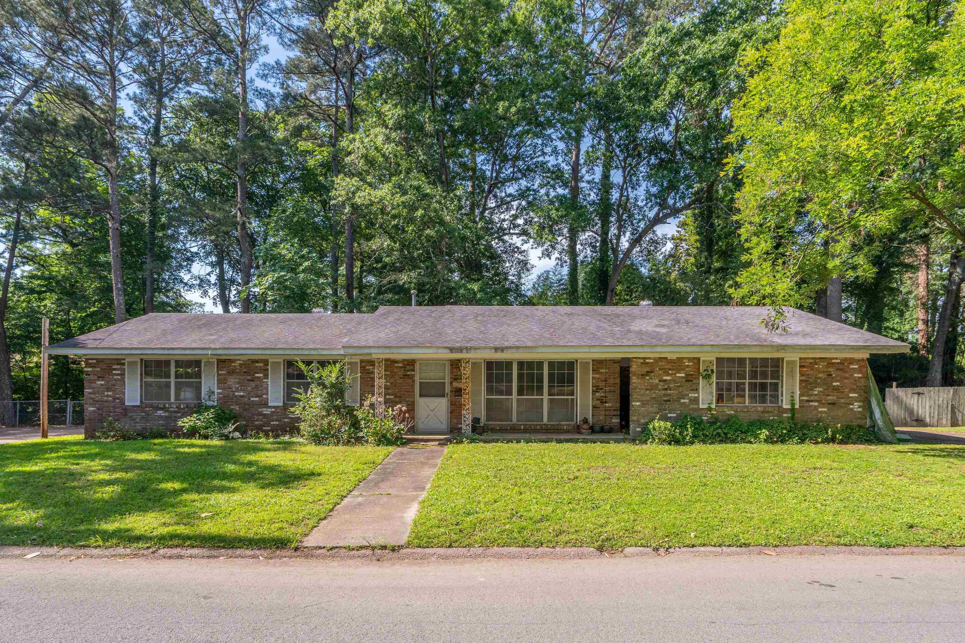 2047 Elaine  Arkadelphia, AR