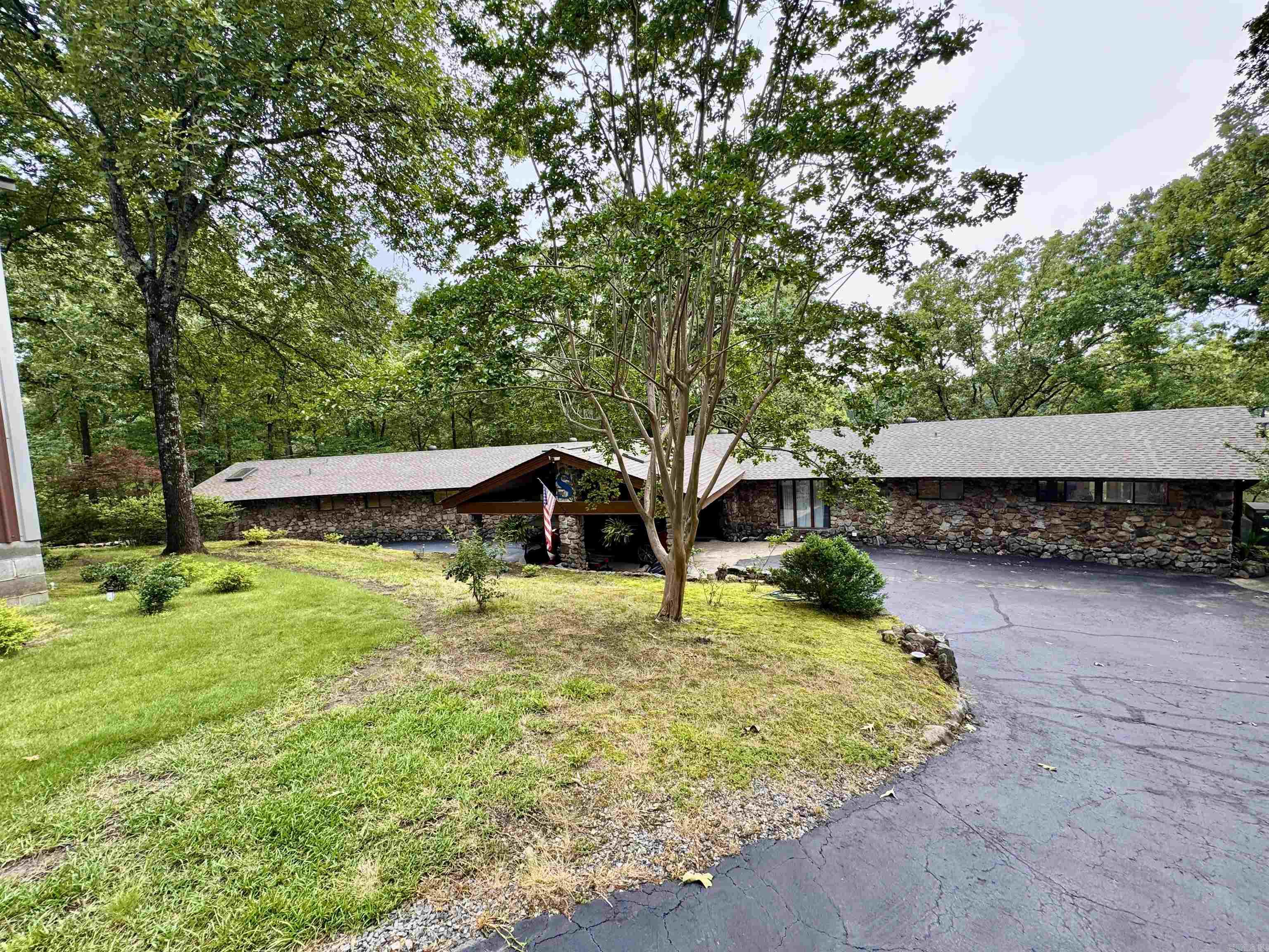 121 Kathy Lane Hot Springs, AR 71913