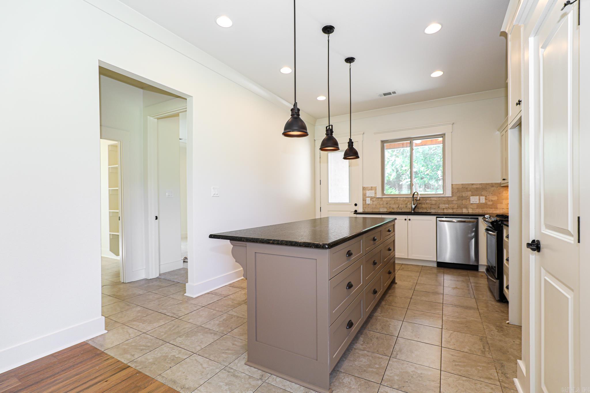 608 Cottage  Benton, AR