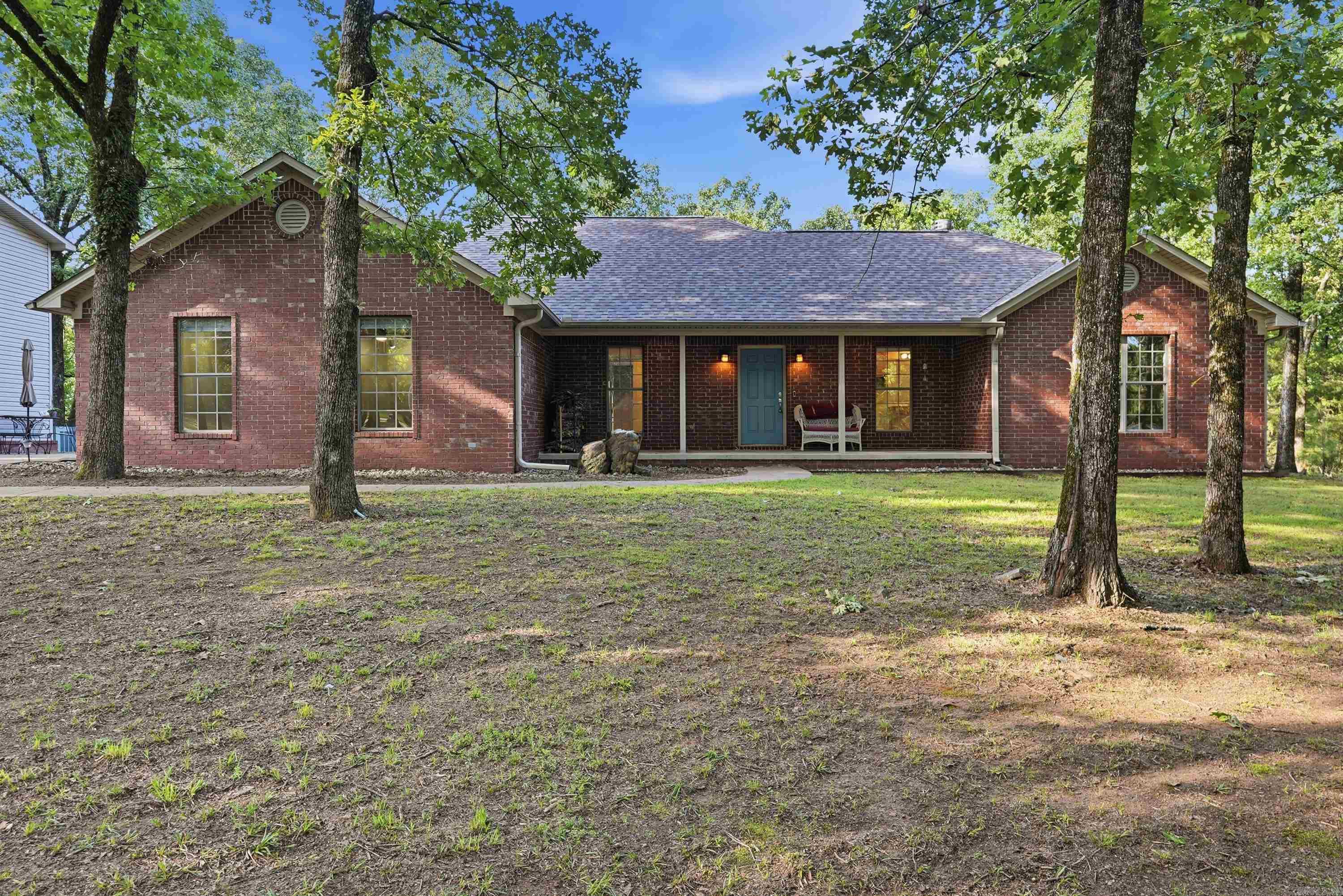 64 Hays Hill  Conway, AR