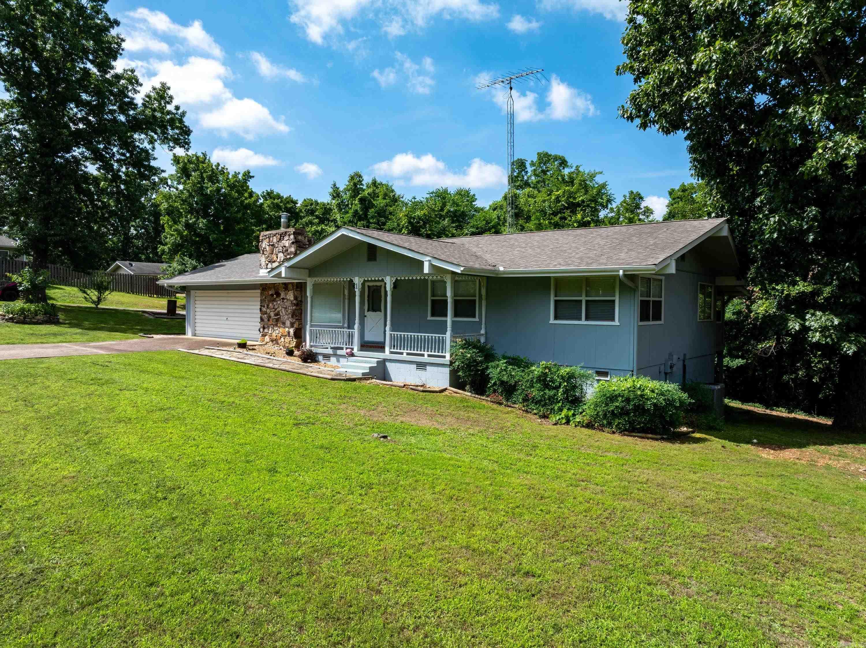 1 Mishemokwa  Cherokee Village, AR