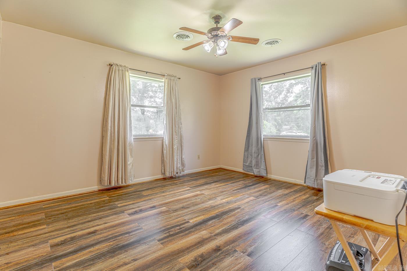 506 Hell Creek  Mountain View, AR