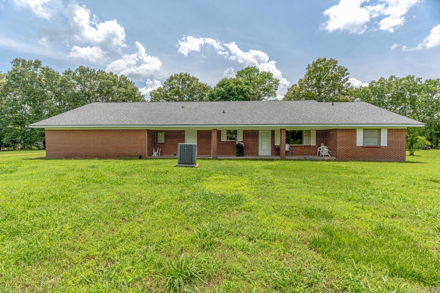 506 Hell Creek  Mountain View, AR