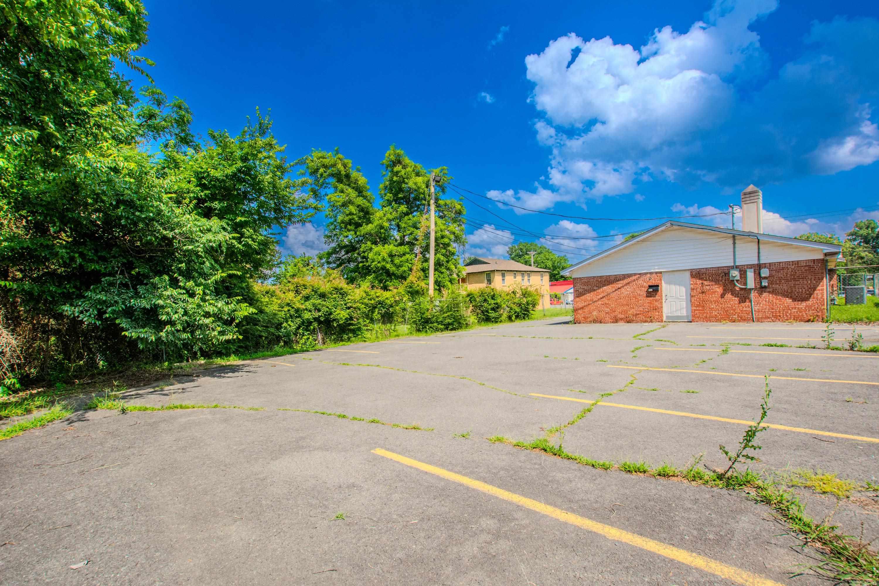 4721 E Broadway St  North Little Rock, AR